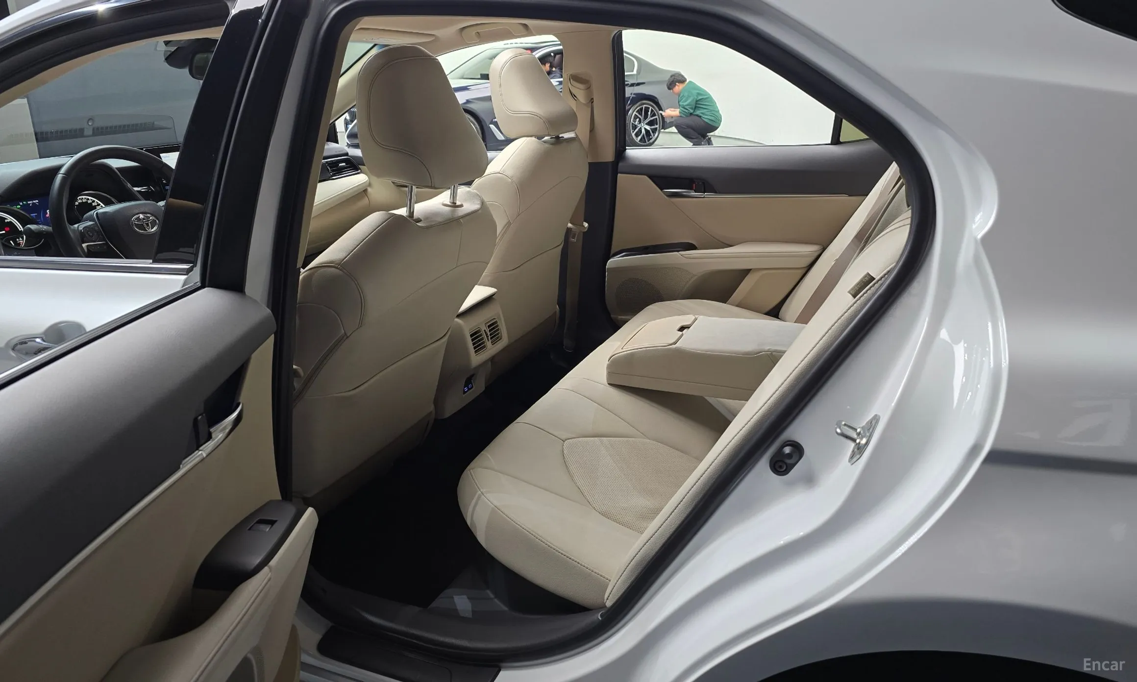 Toyota Camry (XV70) превью 11