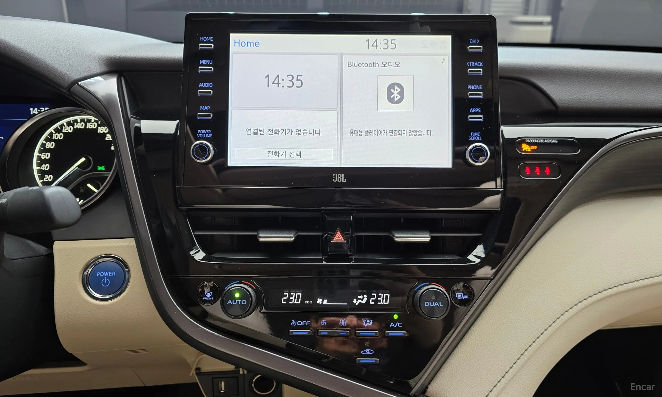 Toyota Camry (XV70) превью 17