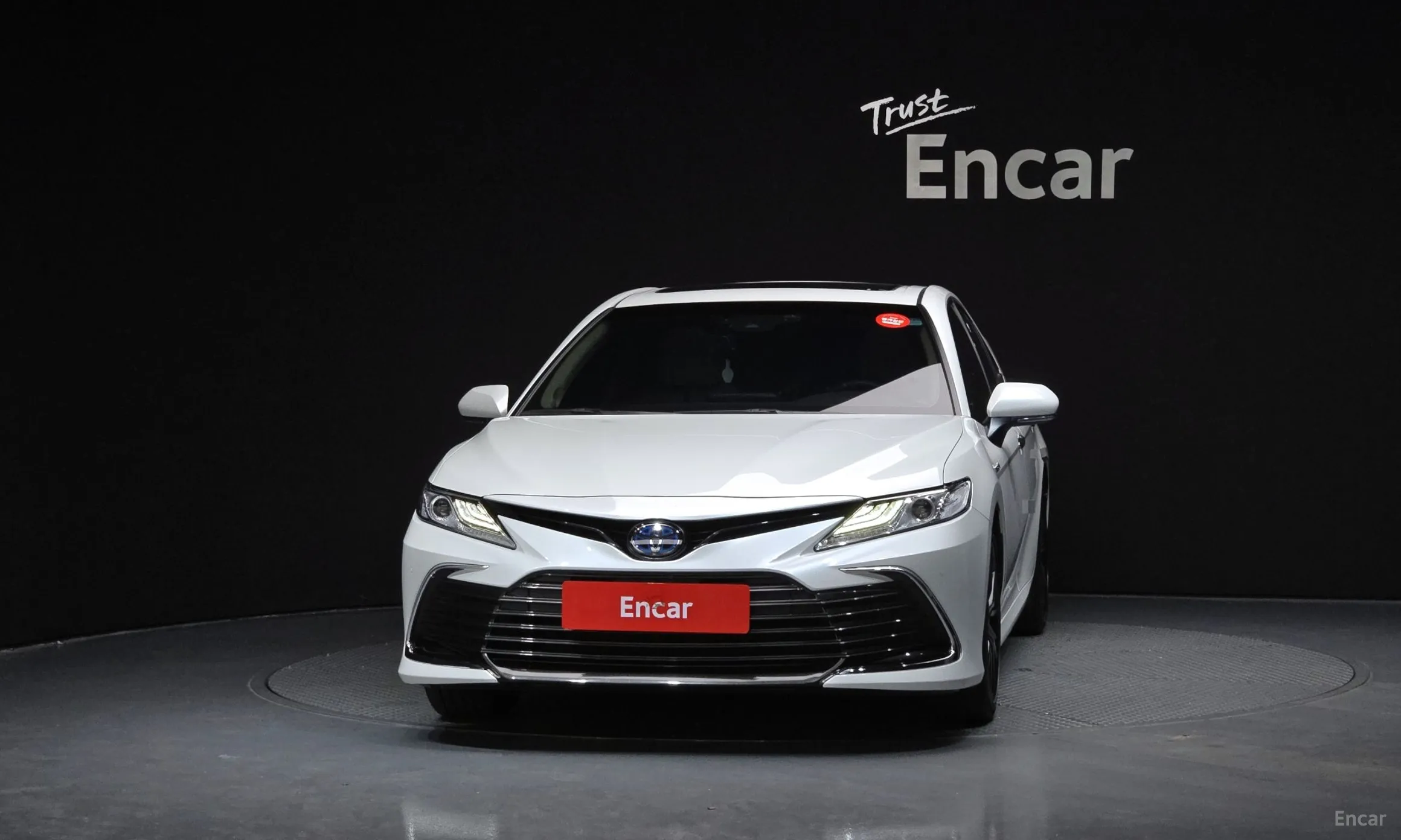 Toyota Camry (XV70) превью 3