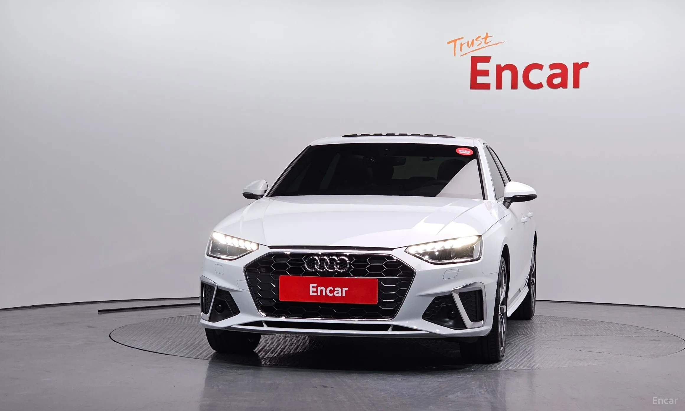 Audi A4 (B9) превью 3