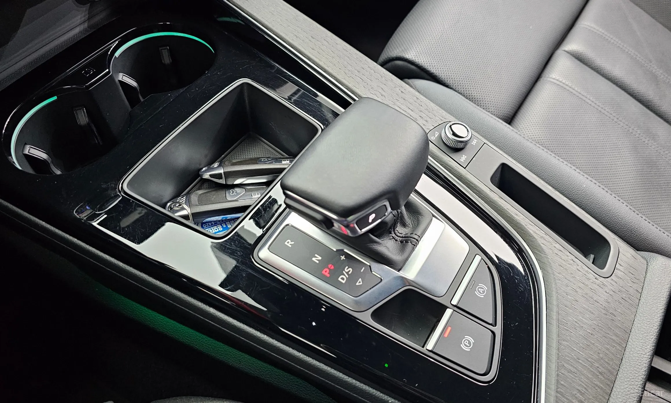 Audi A4 (B9) превью 9