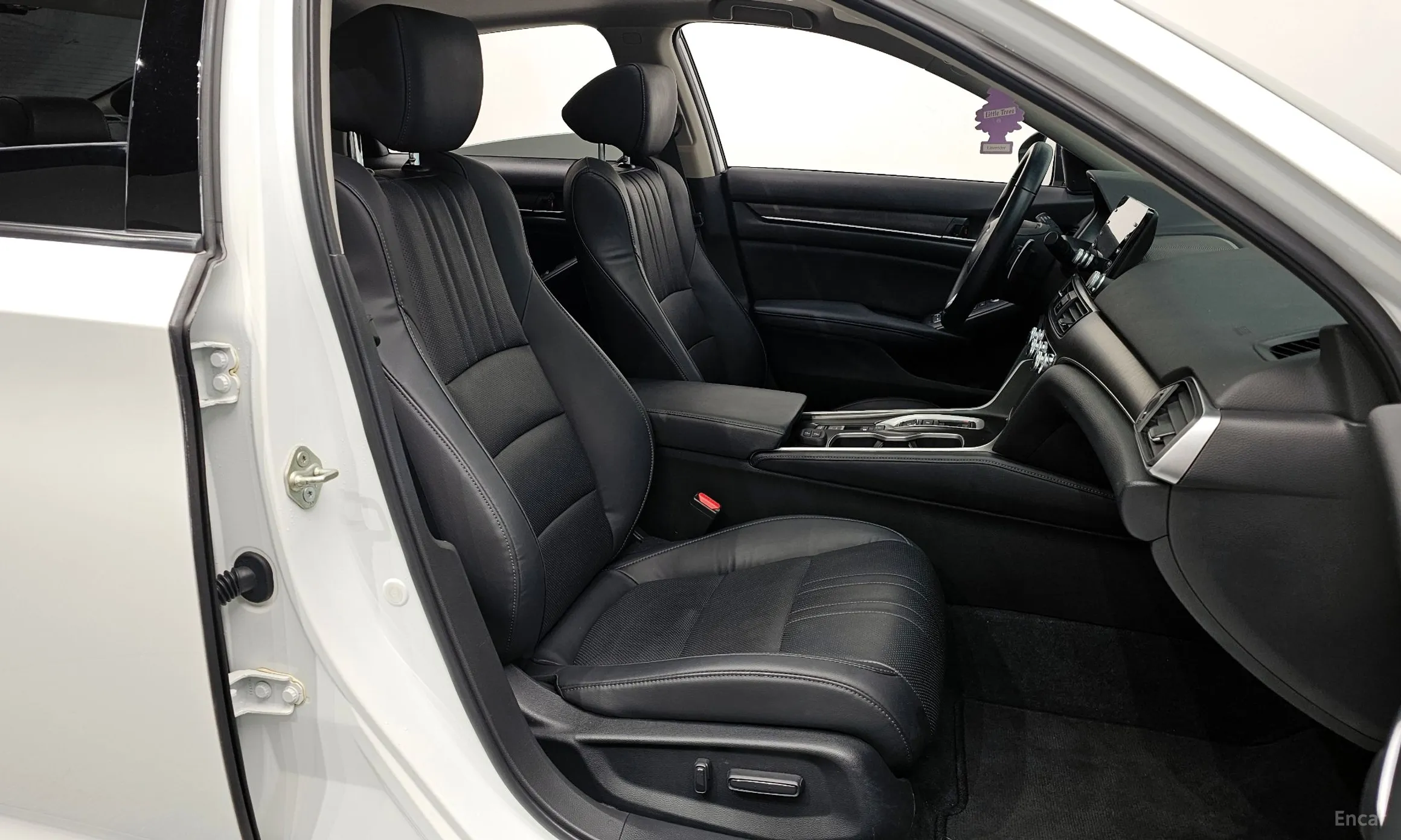 Honda Accord 10th Generation превью 10