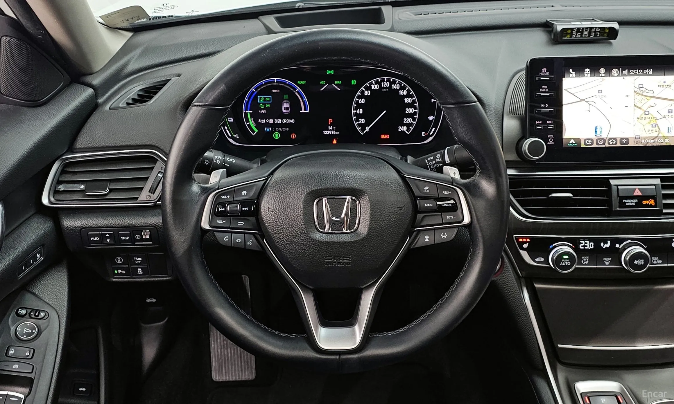 Honda Accord 10th Generation превью 14
