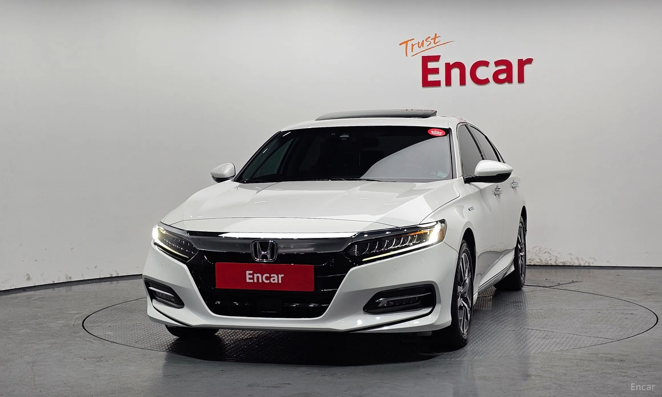 Honda Accord 10th Generation превью 3