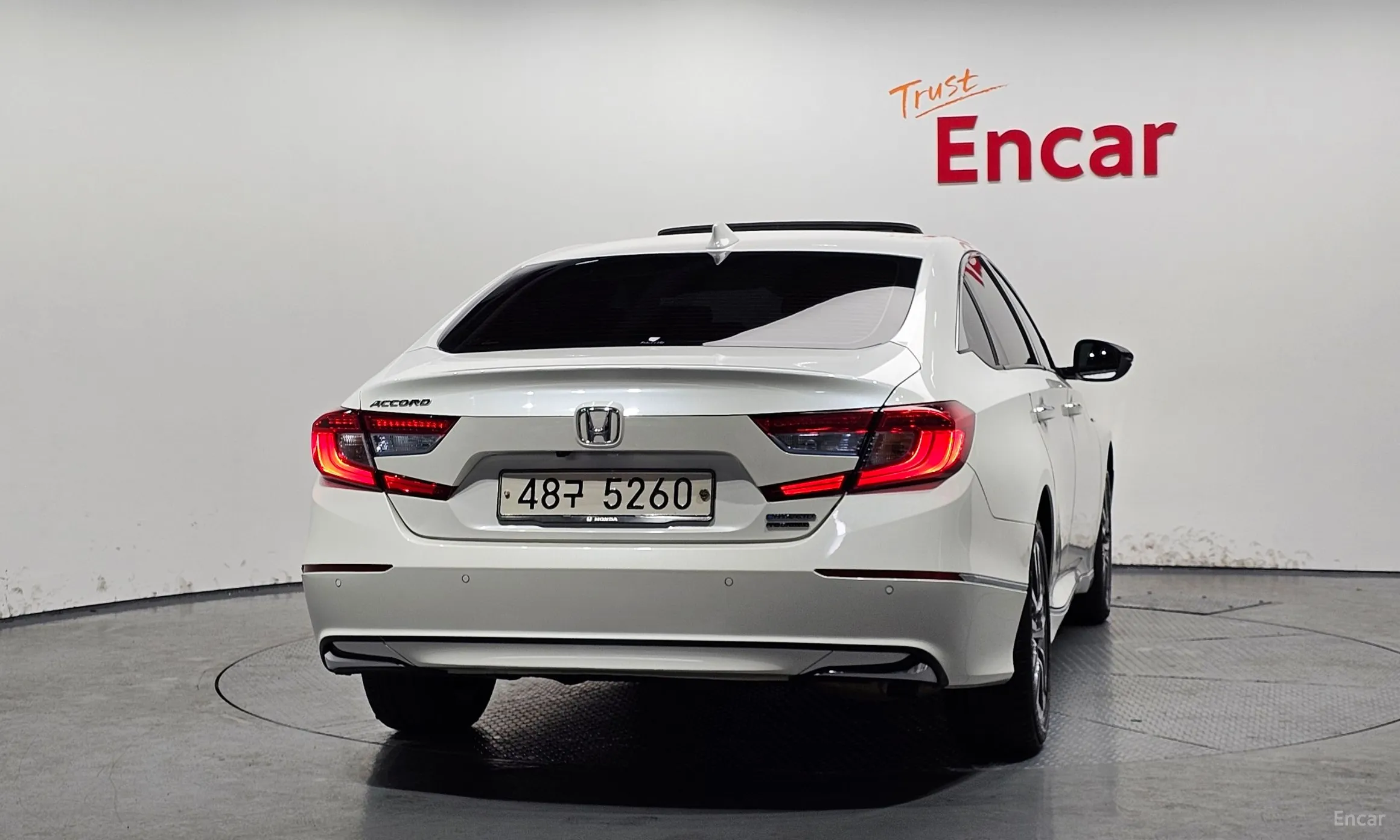 Honda Accord 10th Generation превью 4