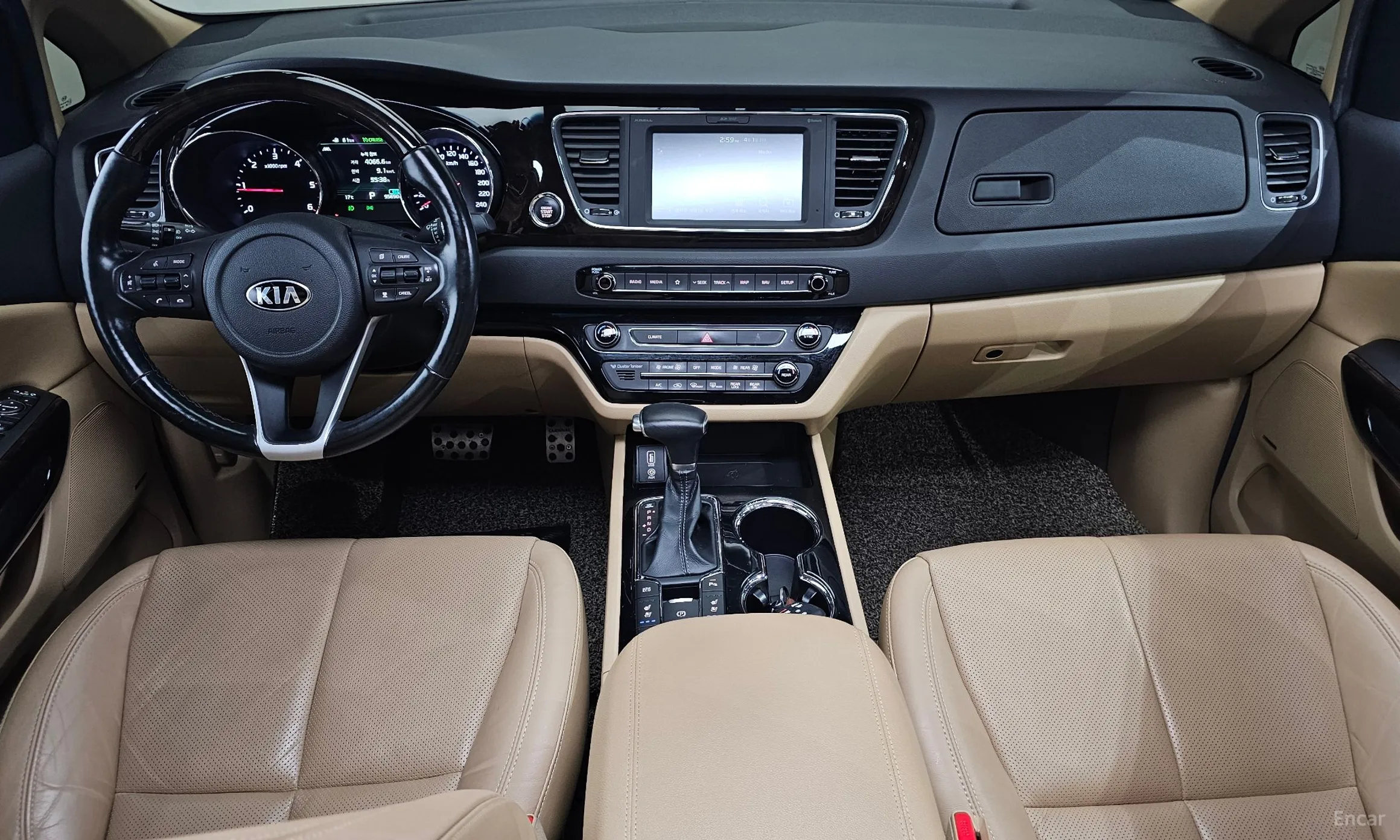 Kia Carnival превью 7