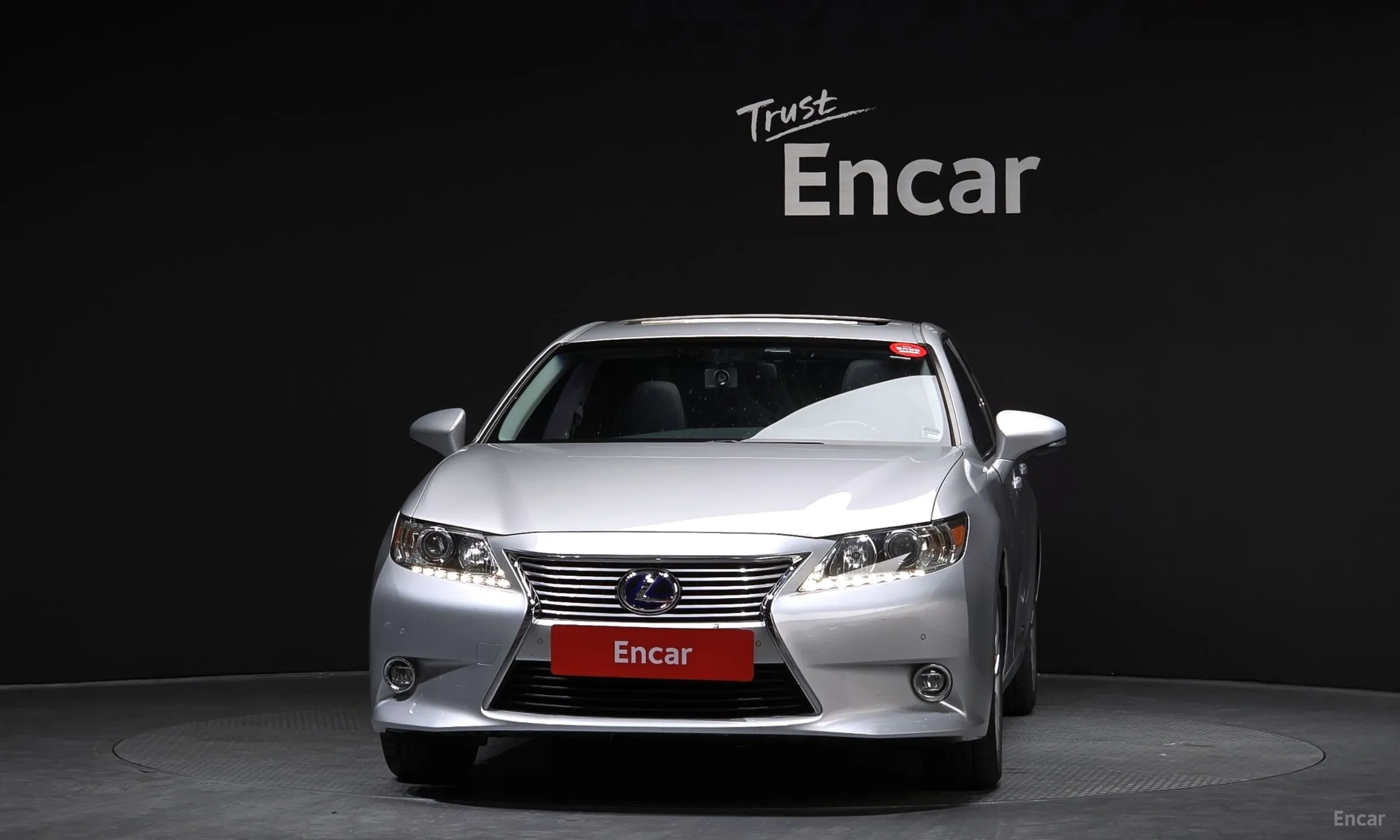 Lexus New ES300h превью 3
