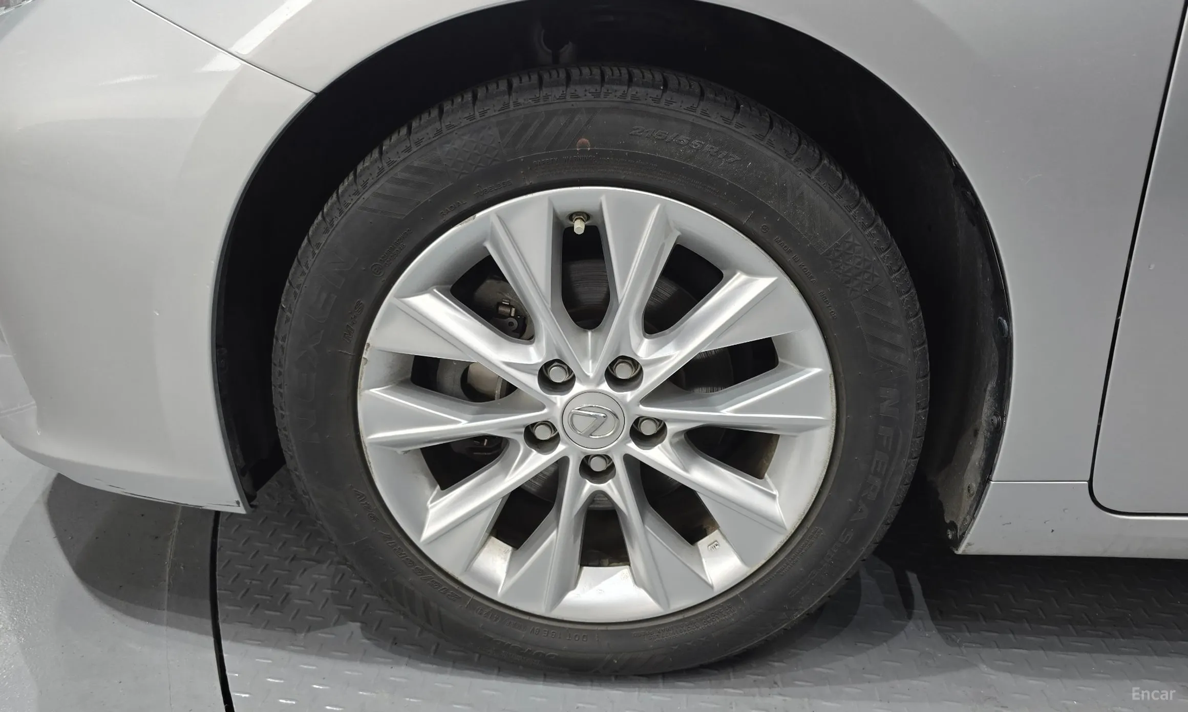 Lexus New ES300h превью 5