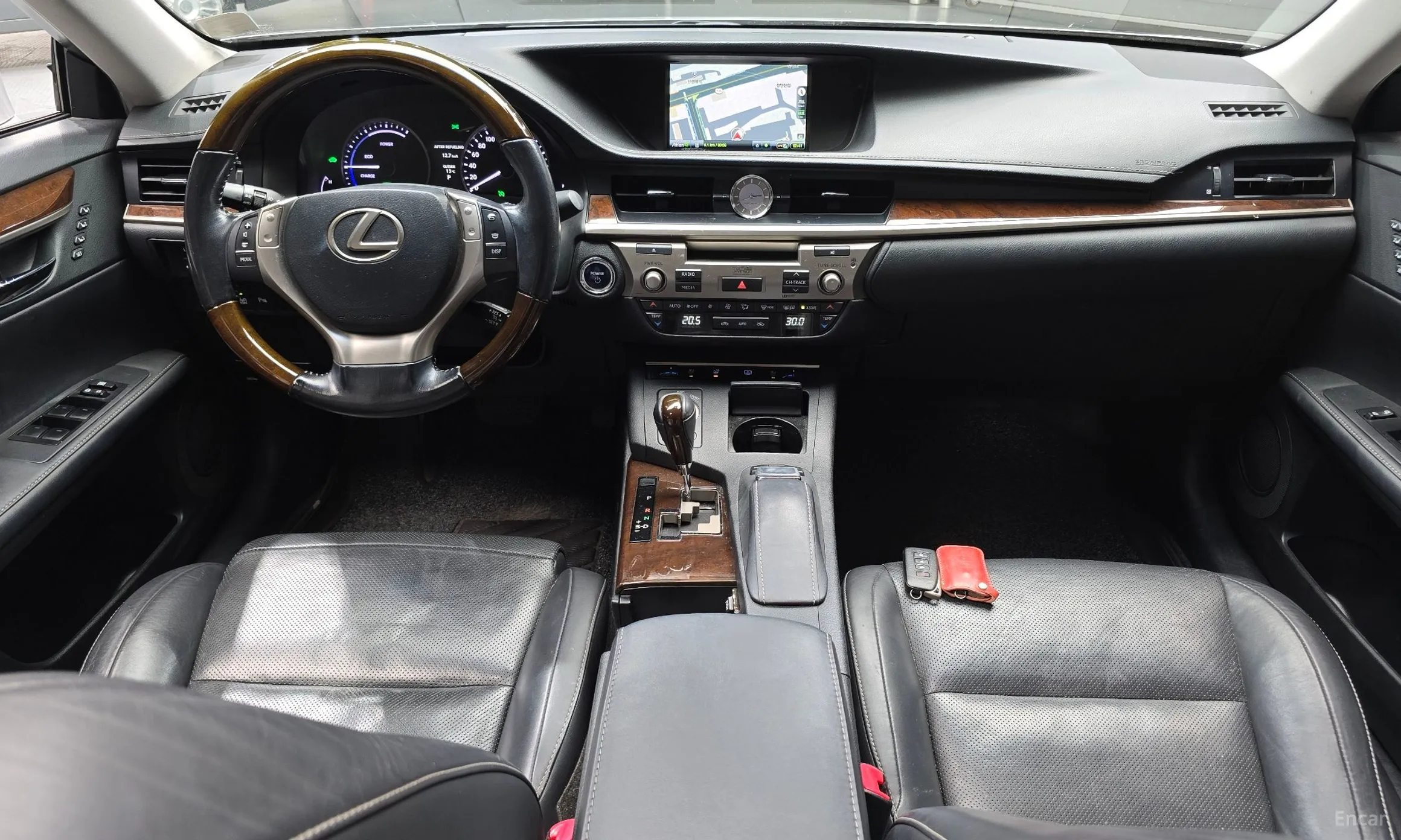 Lexus New ES300h превью 7