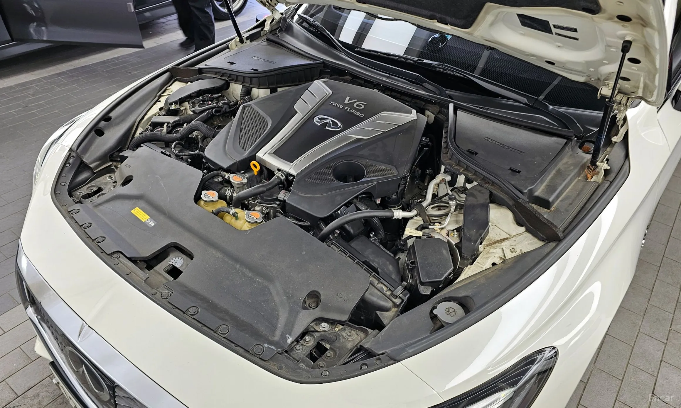 Infiniti Q60 (CV37) превью 6