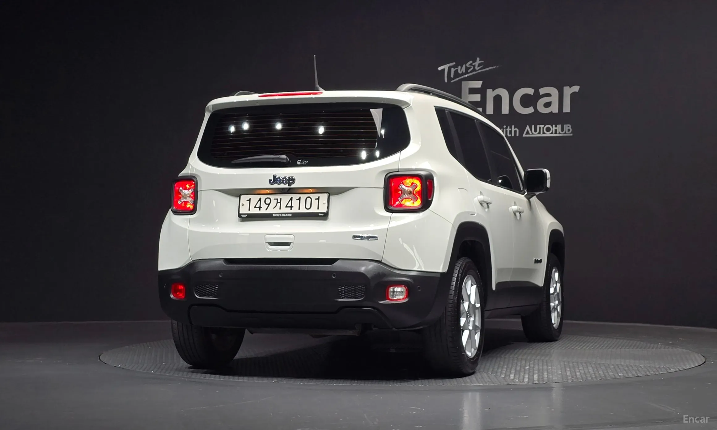 Jeep Renegade превью 4