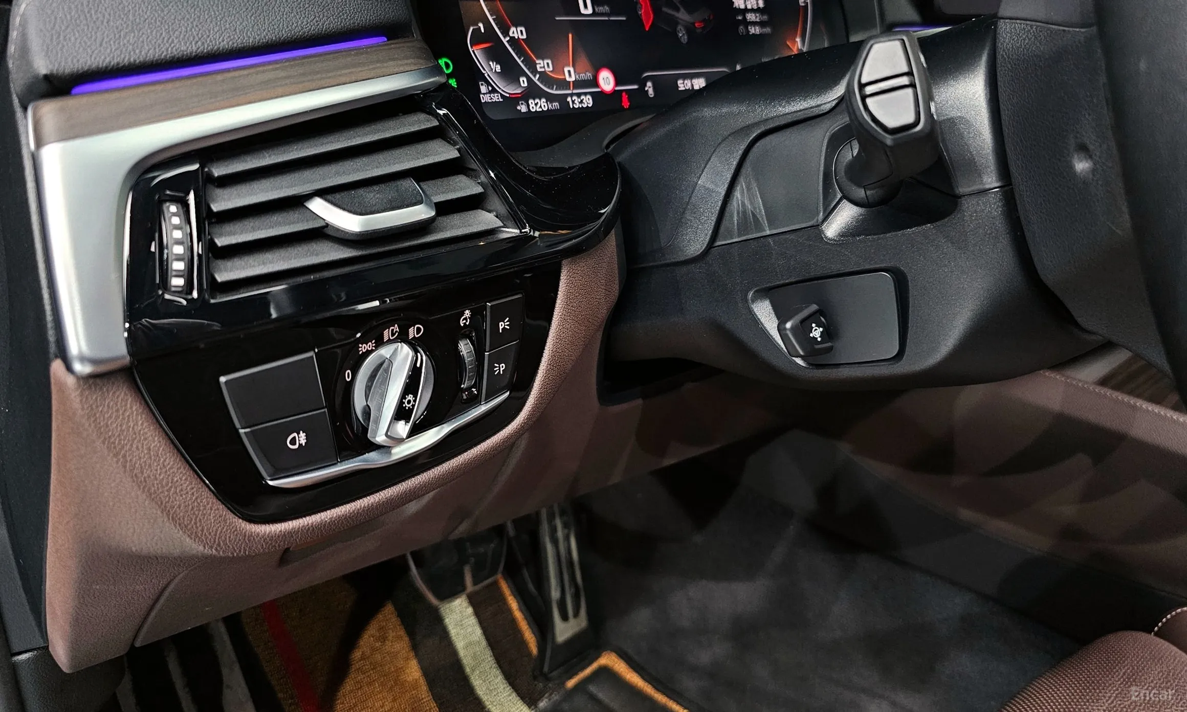 BMW 5 Series (G30) превью 16