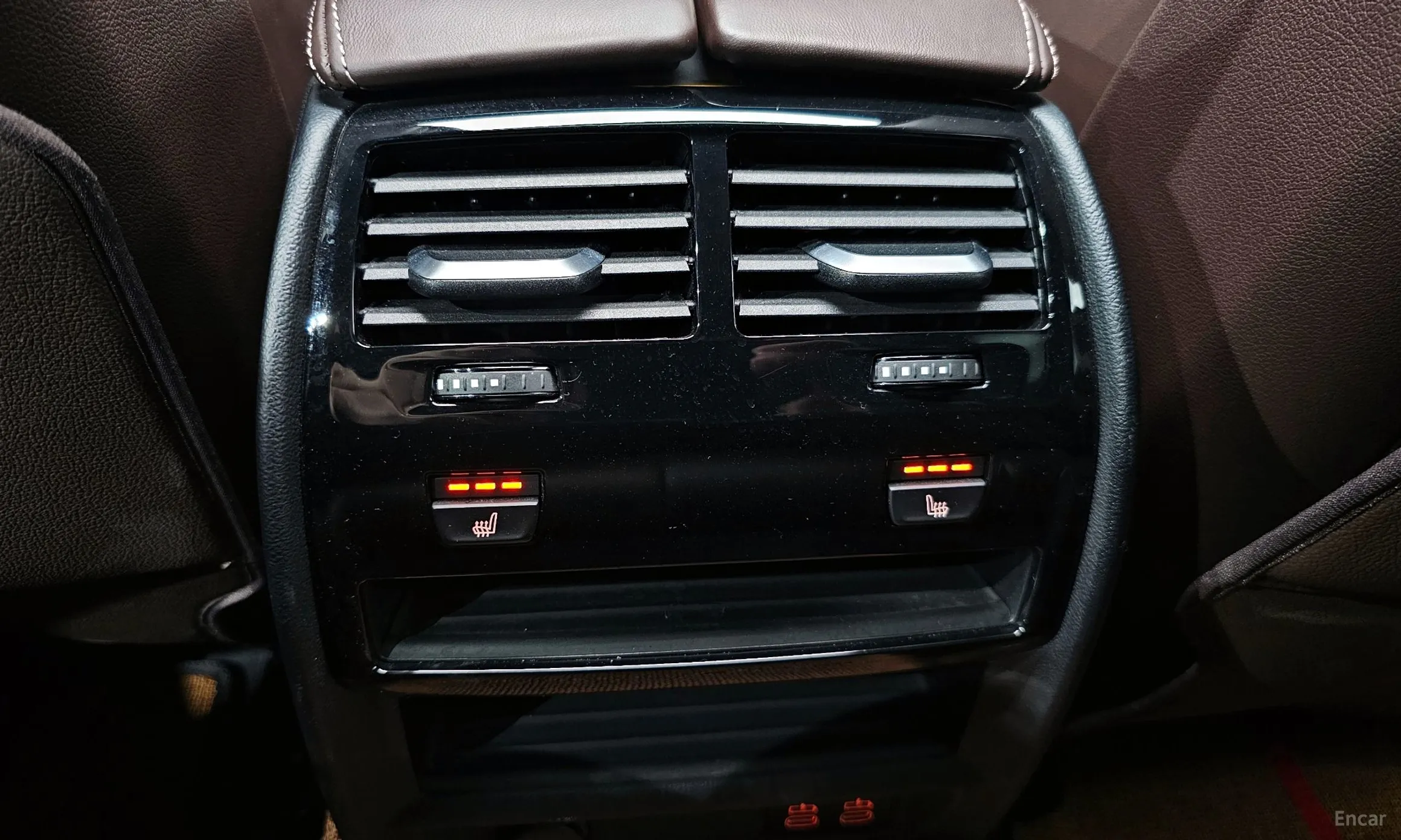 BMW 5 Series (G30) превью 17