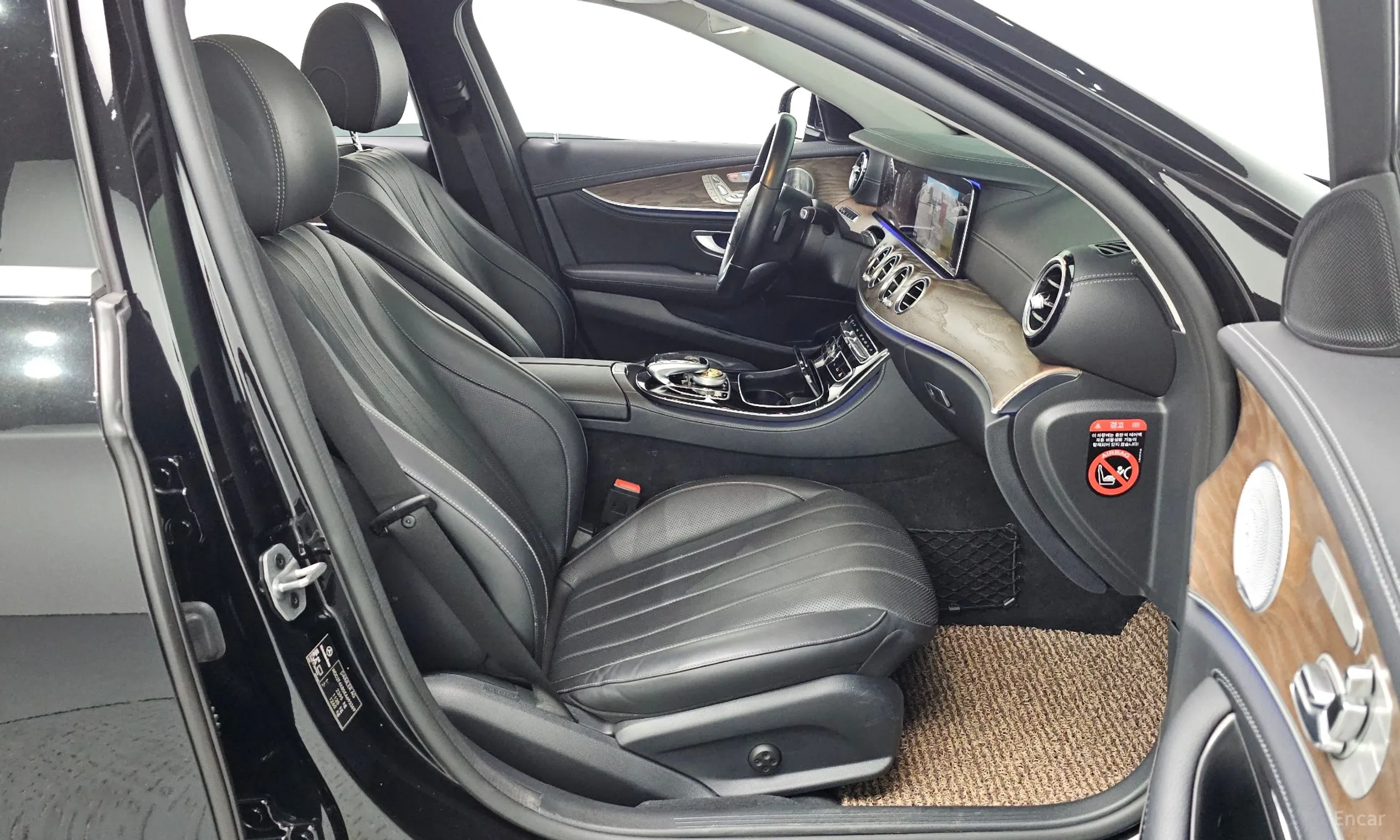 Mercedes Benz E-Class W213 превью 11