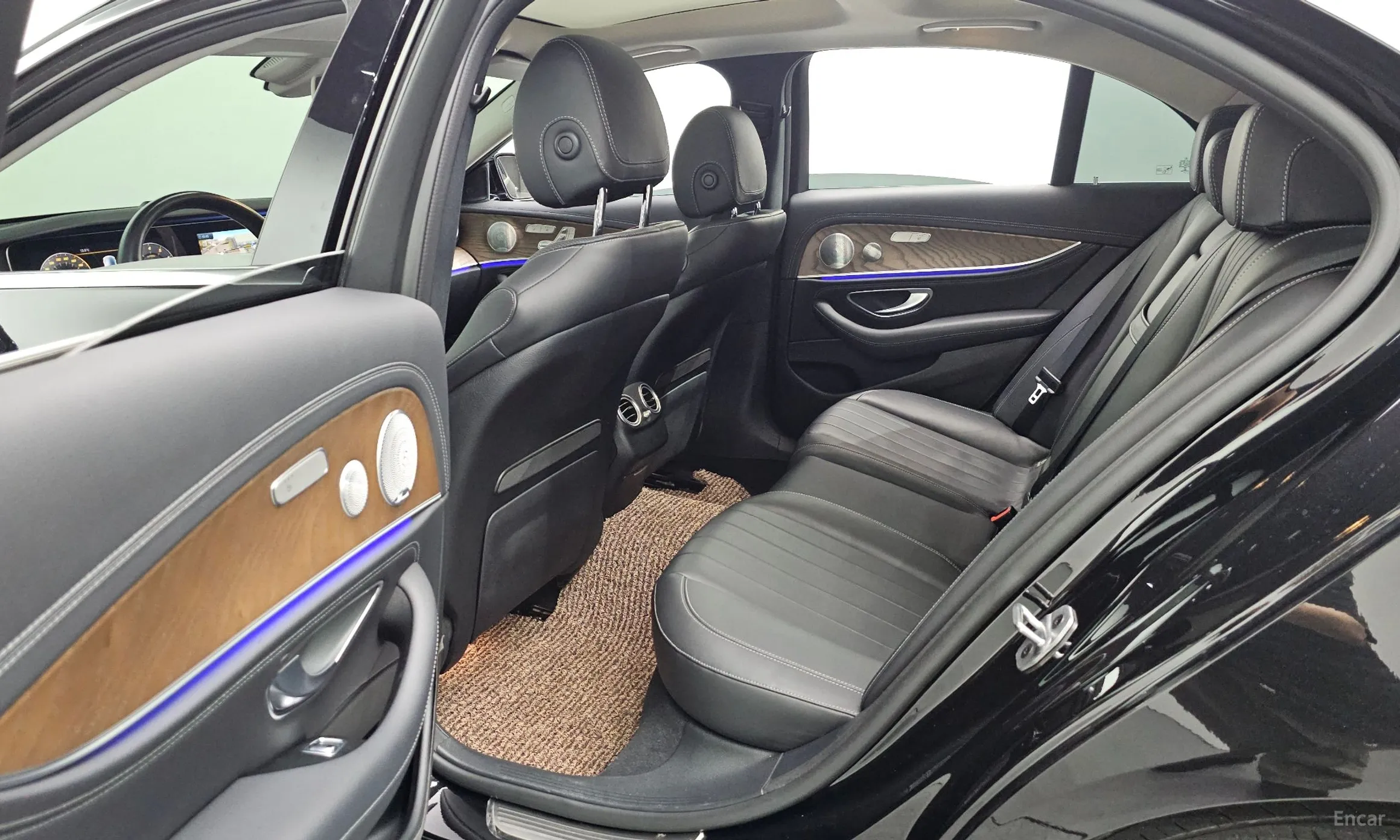Mercedes Benz E-Class W213 превью 13