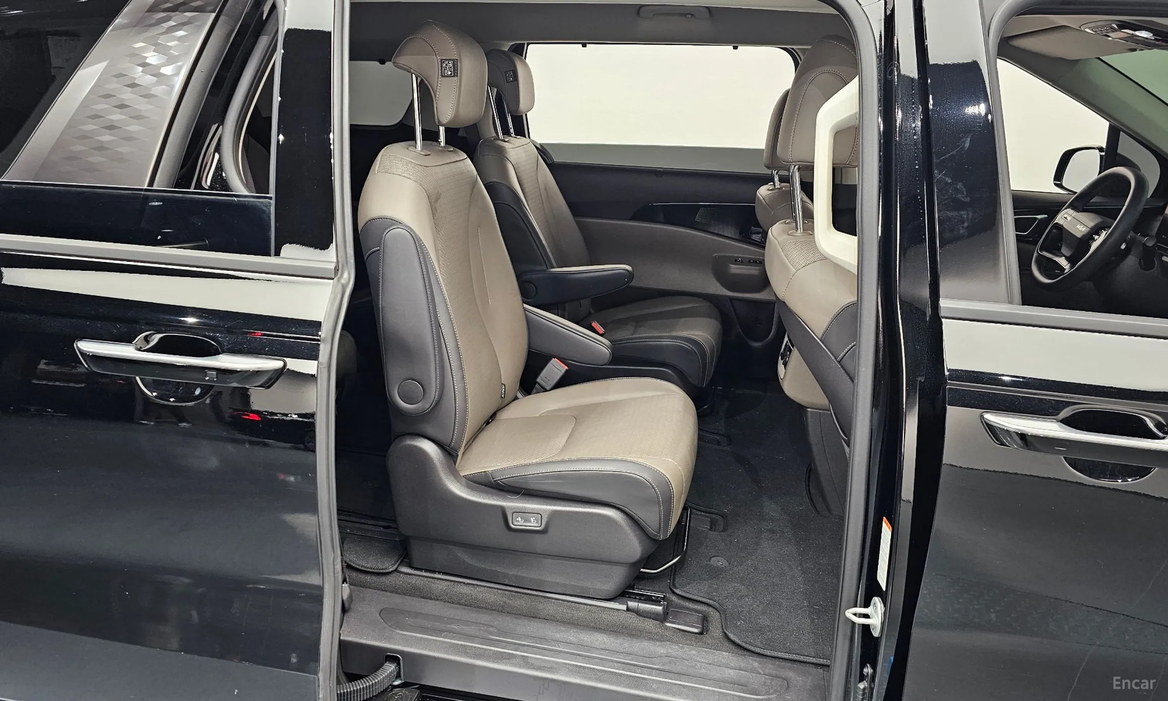 Kia Carnival 4th Generation превью 12