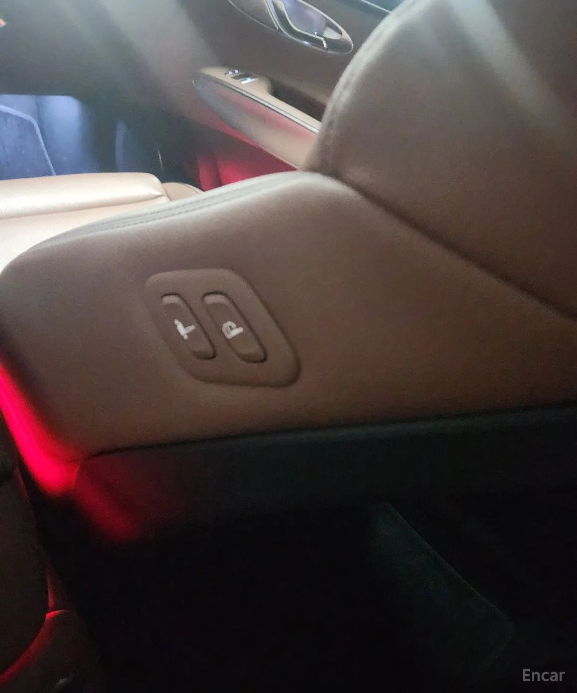 Genesis GV70 превью 13