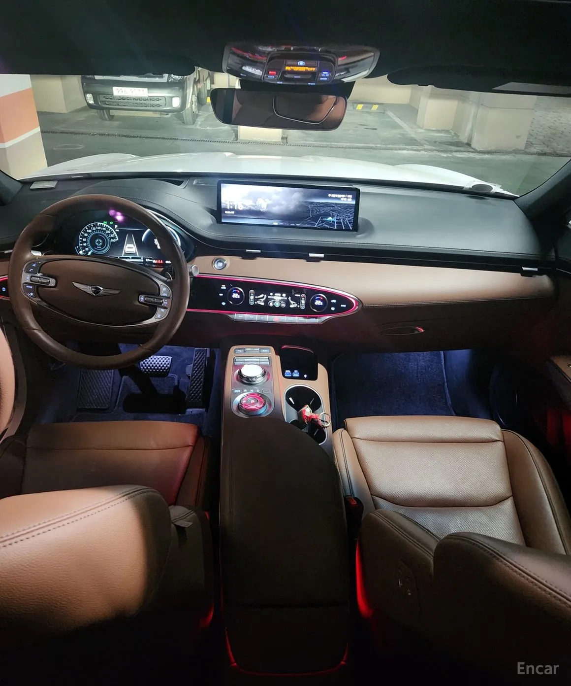 Genesis GV70 превью 16