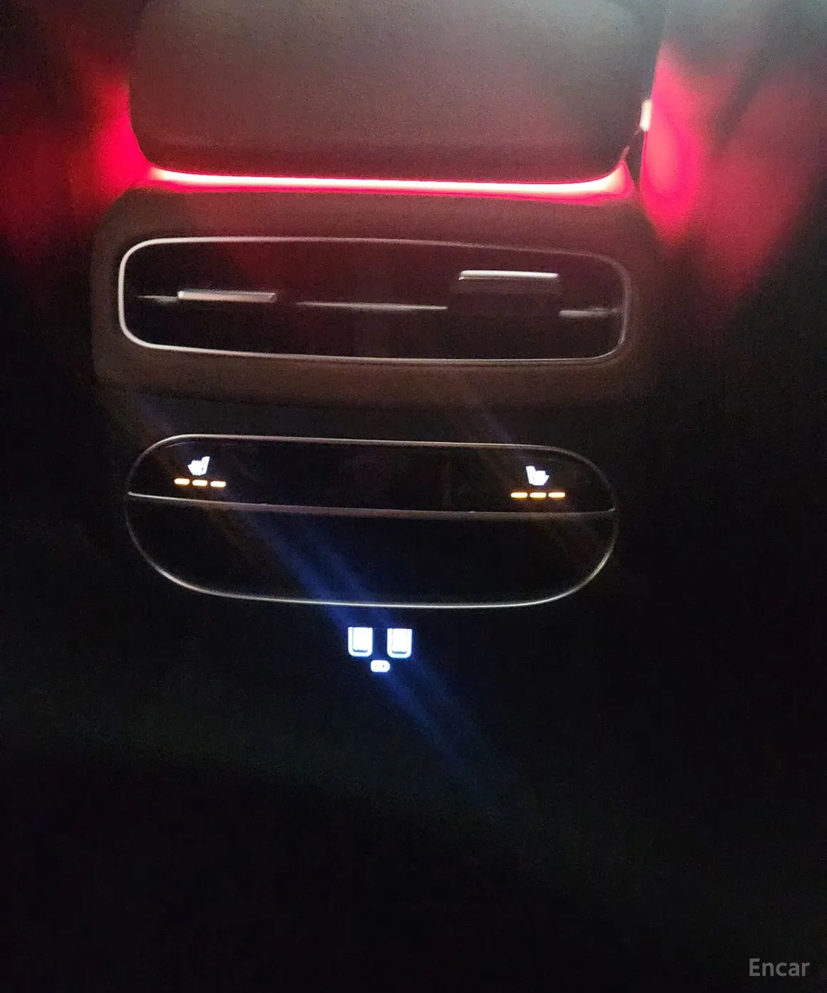 Genesis GV70 превью 17