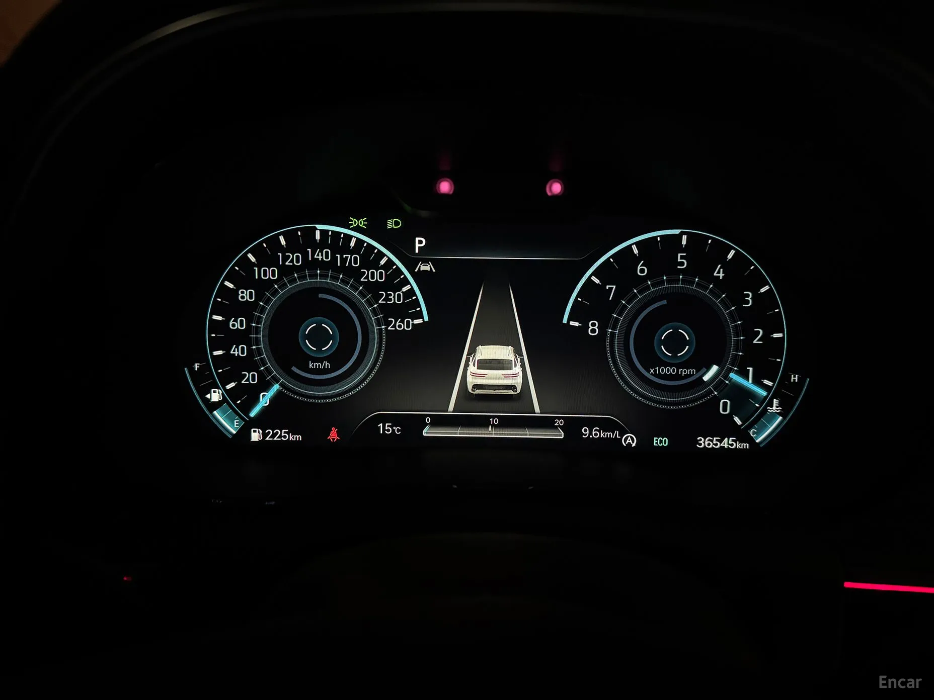 Genesis GV70 превью 19