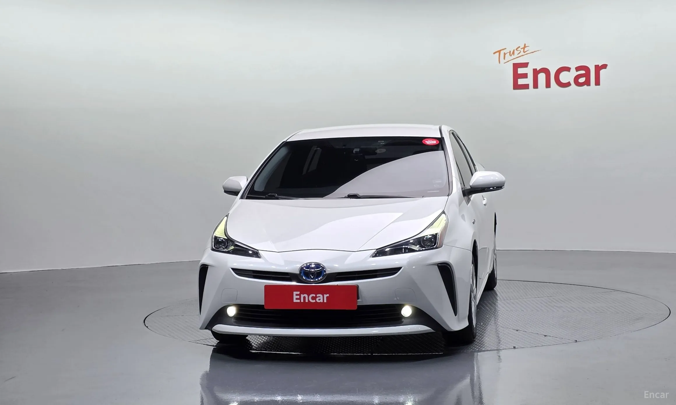 Toyota Prius 4th Generation превью 3