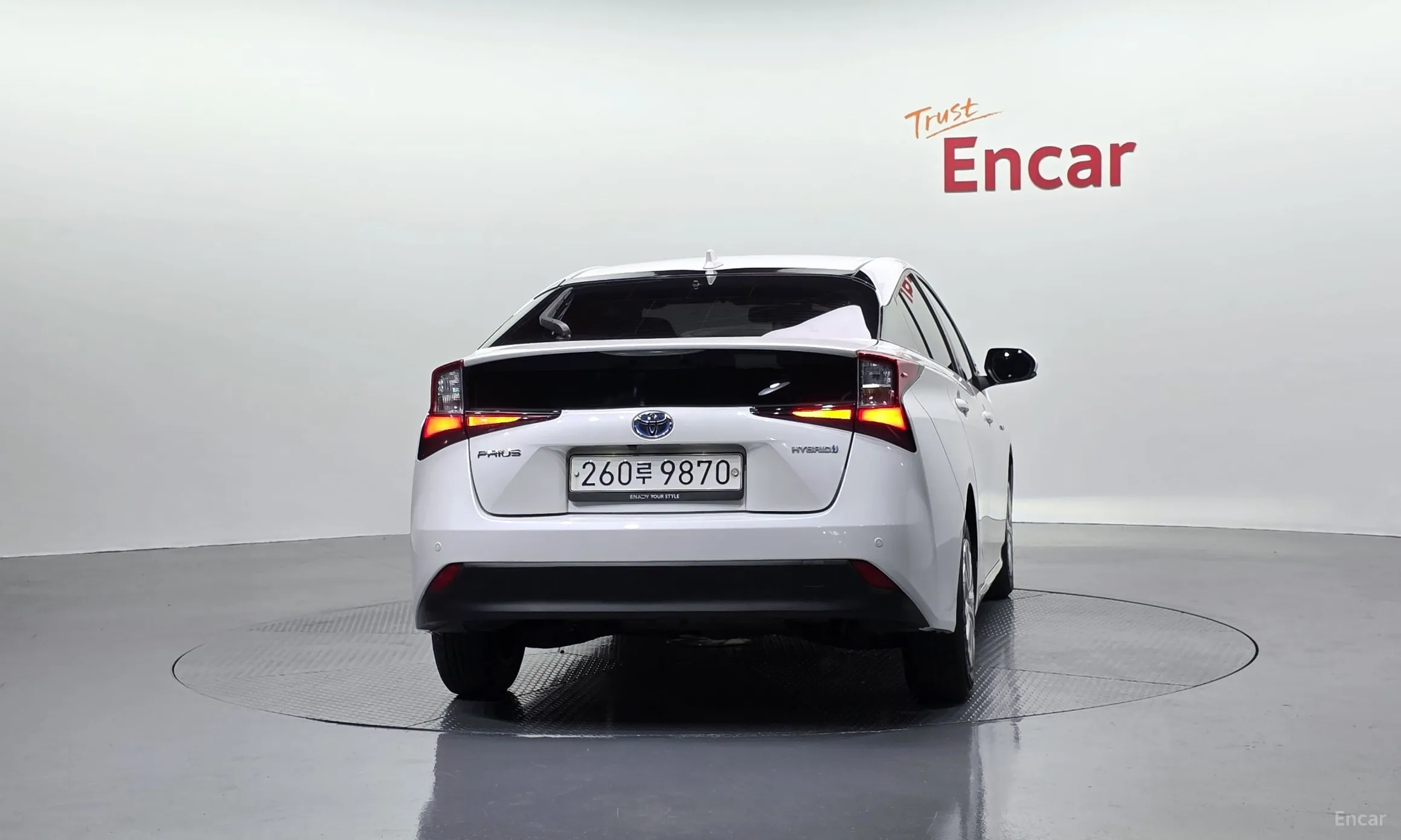 Toyota Prius 4th Generation превью 4