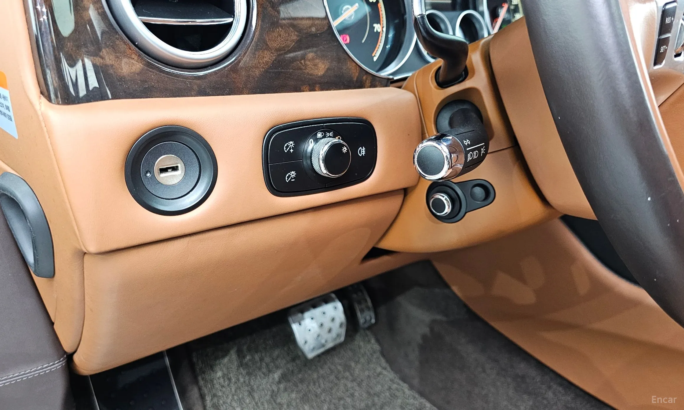 Bentley Flying Spur 2nd Generation превью 13