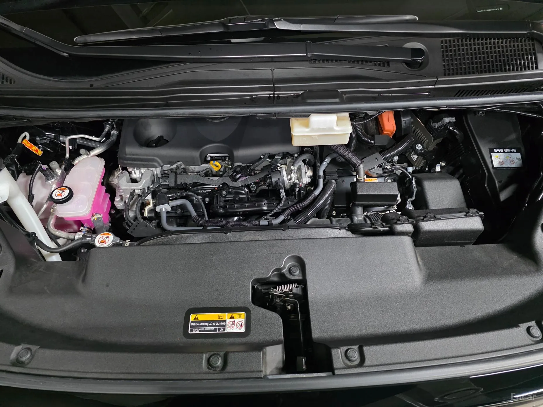 Toyota Alphard 4th Generation превью 6
