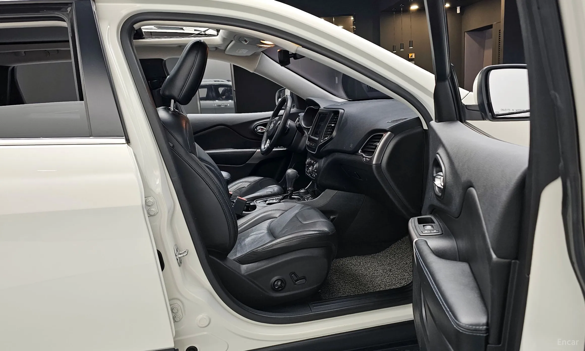 Jeep Cherokee (KL) превью 11