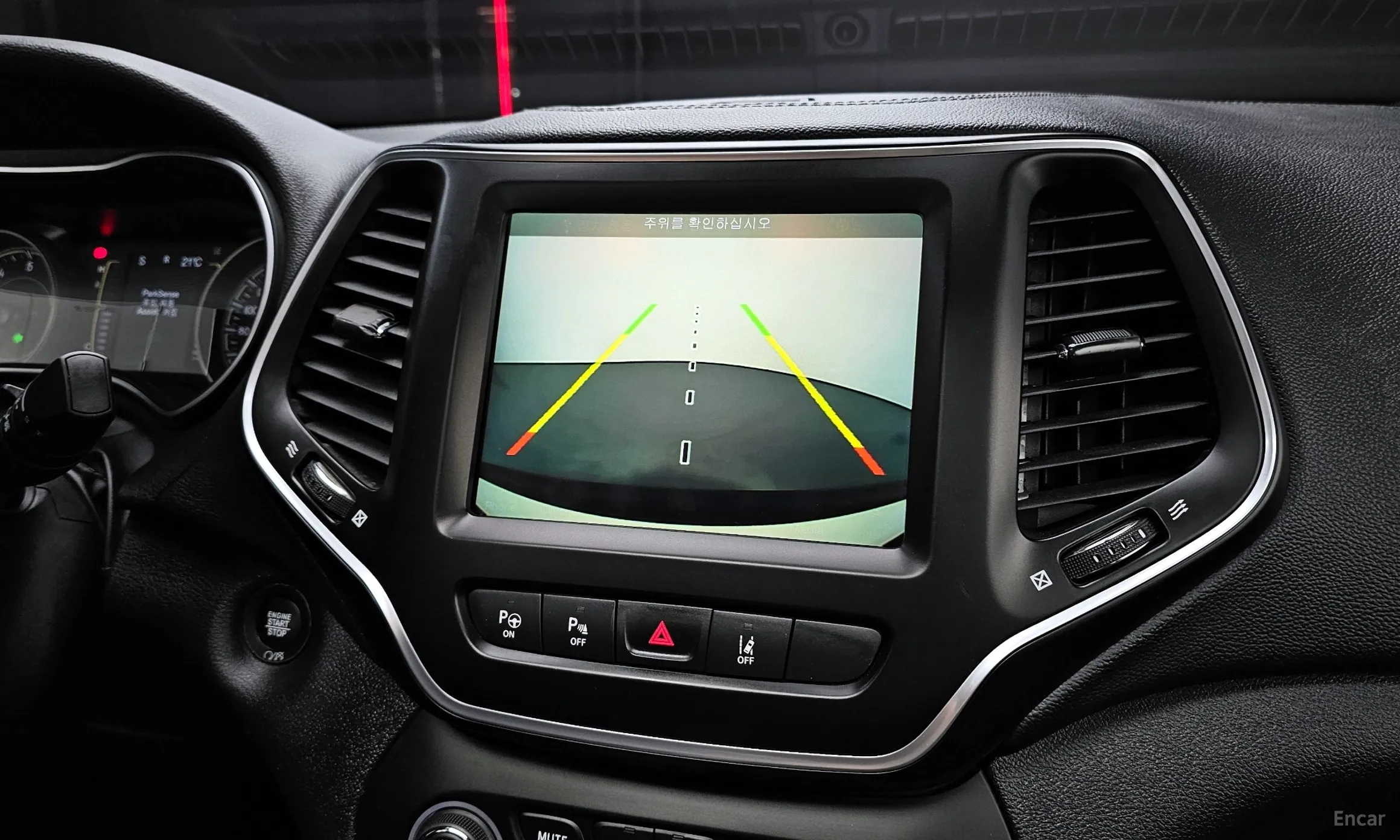 Jeep Cherokee (KL) превью 15