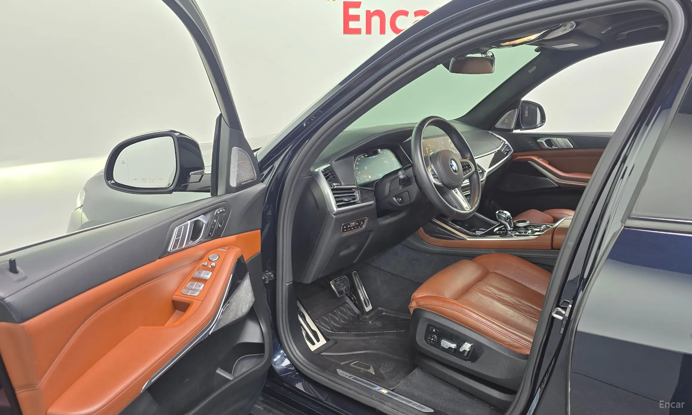 BMW X7 (G07) превью 10