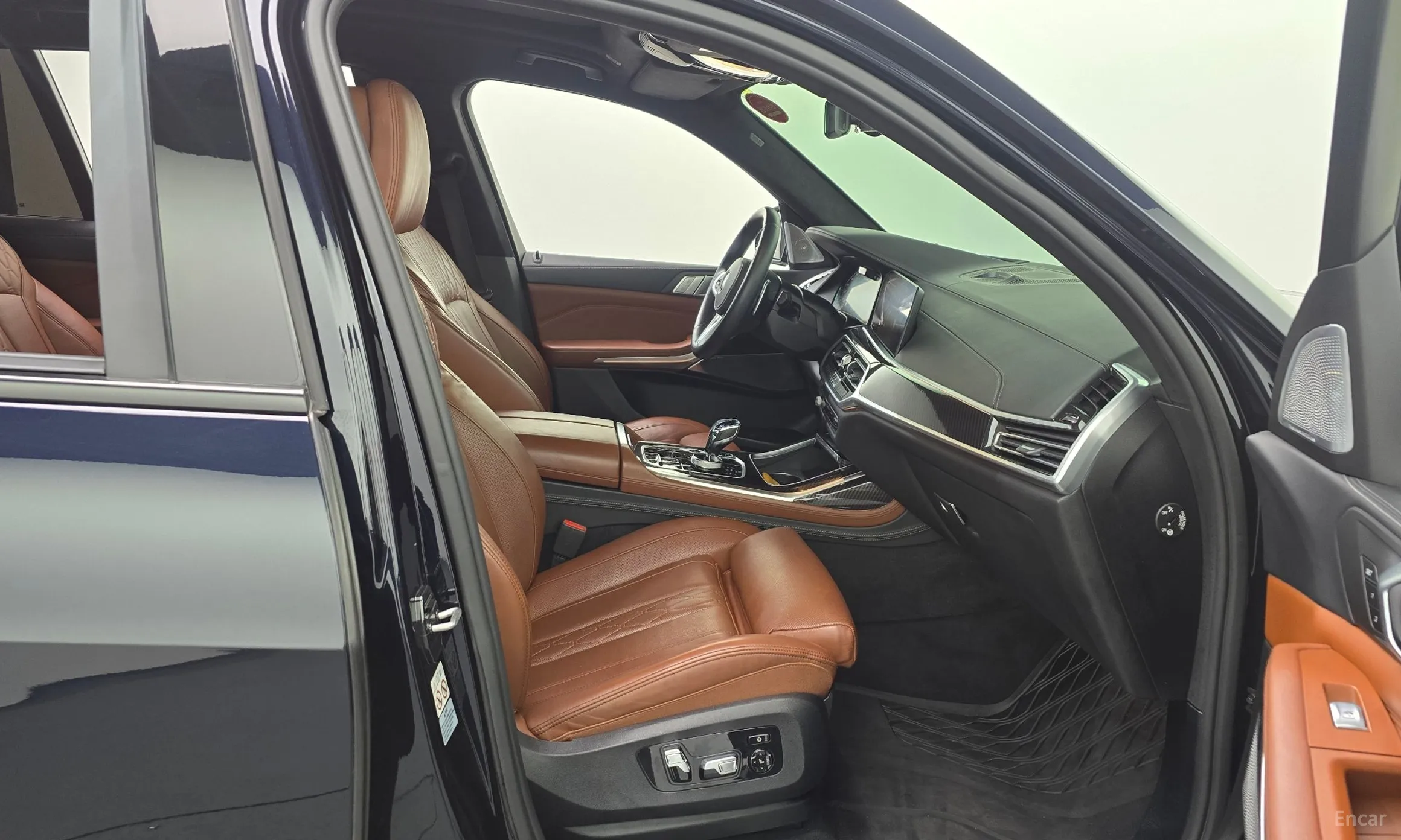 BMW X7 (G07) превью 11