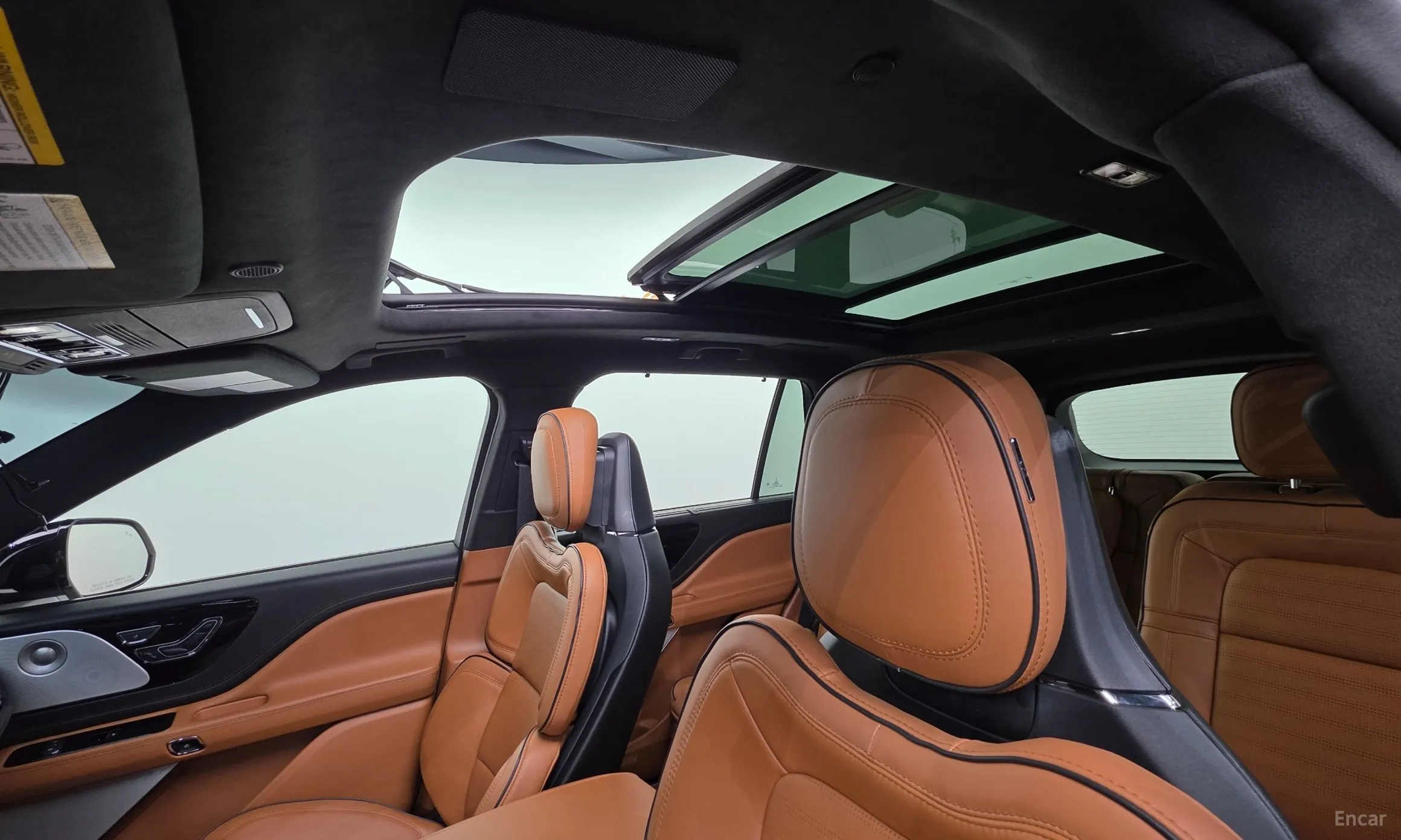 Lincoln Aviator 2nd Generation превью 18