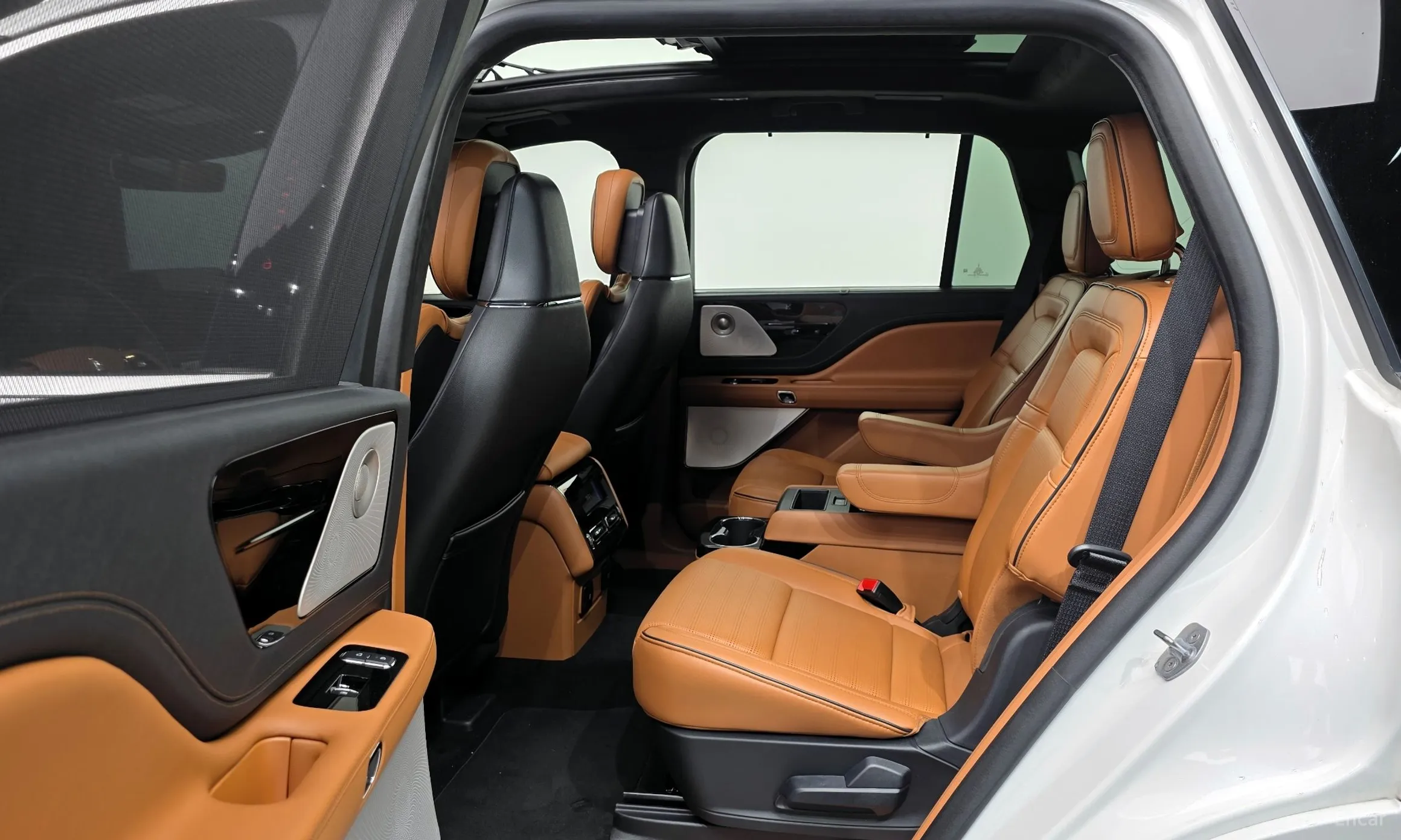 Lincoln Aviator 2nd Generation превью 20
