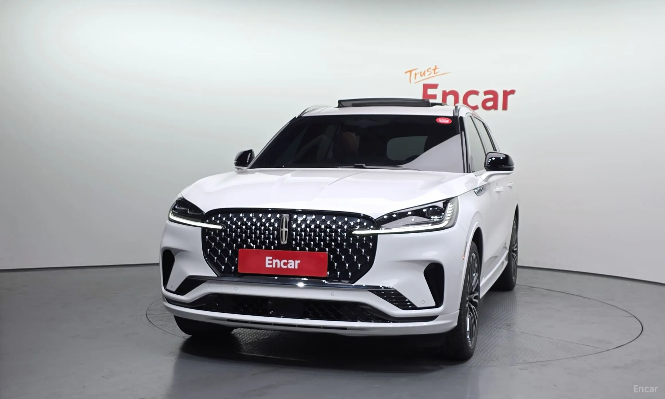 Lincoln Aviator 2nd Generation превью 3