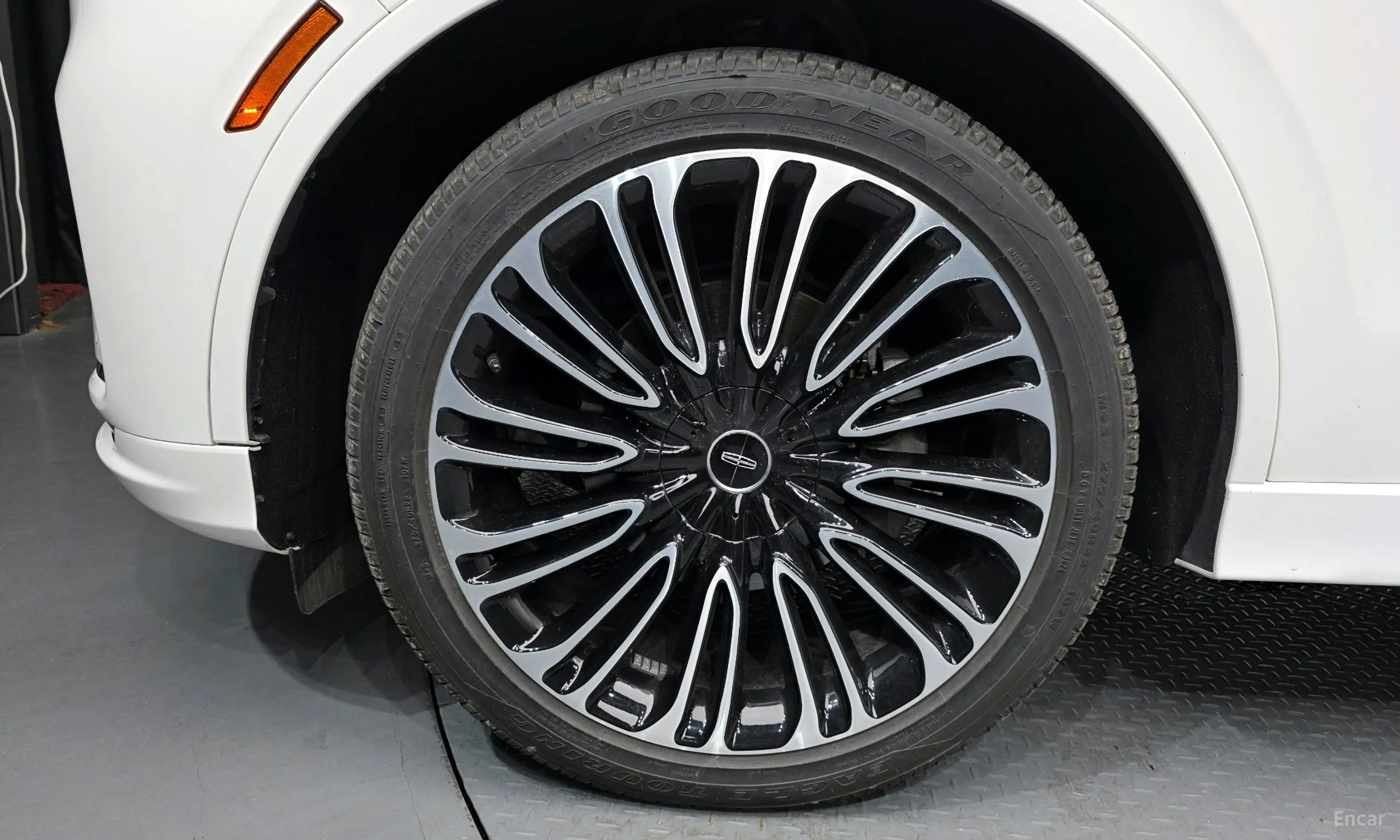 Lincoln Aviator 2nd Generation превью 5
