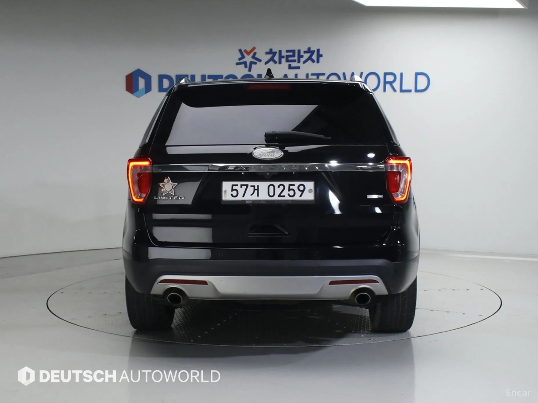 Ford Explorer превью 4