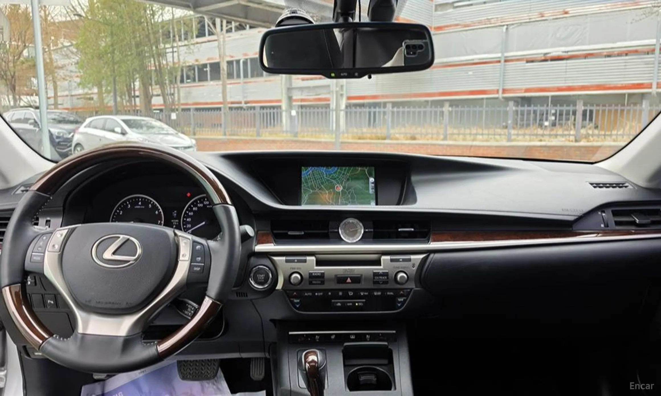 Lexus New ES350 превью 6