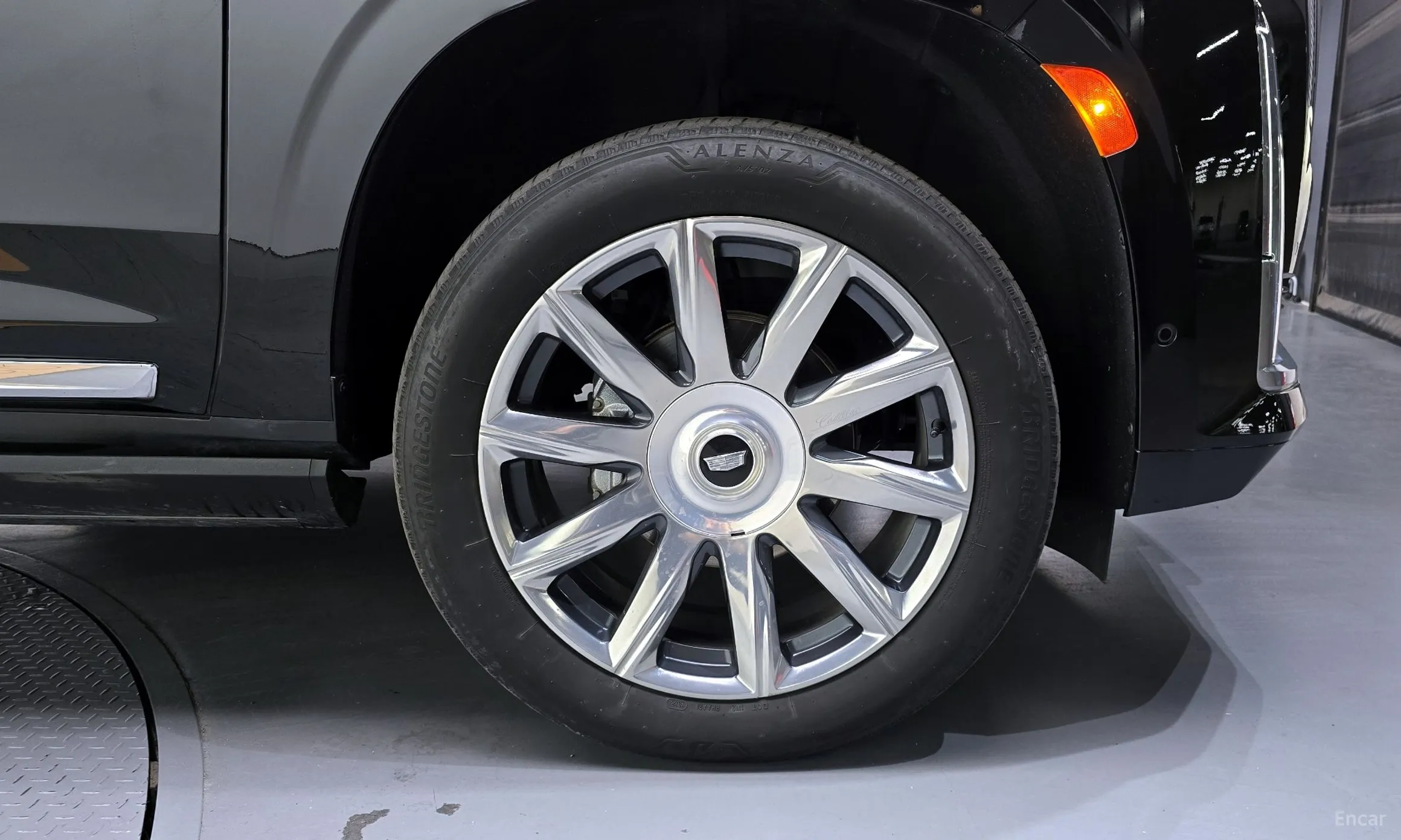Cadillac Escalade 5th Generation превью 5