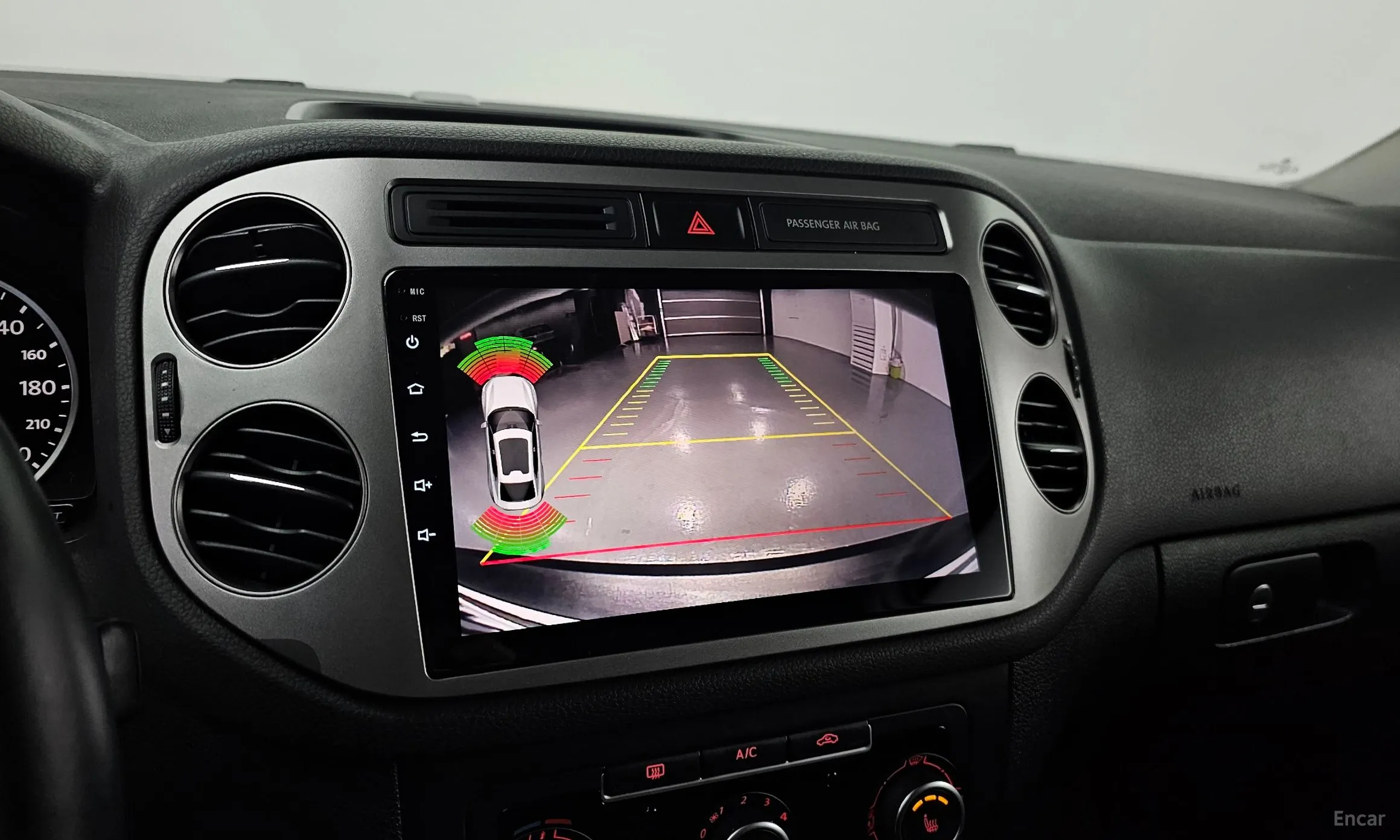 Volkswagen New Tiguan превью 14