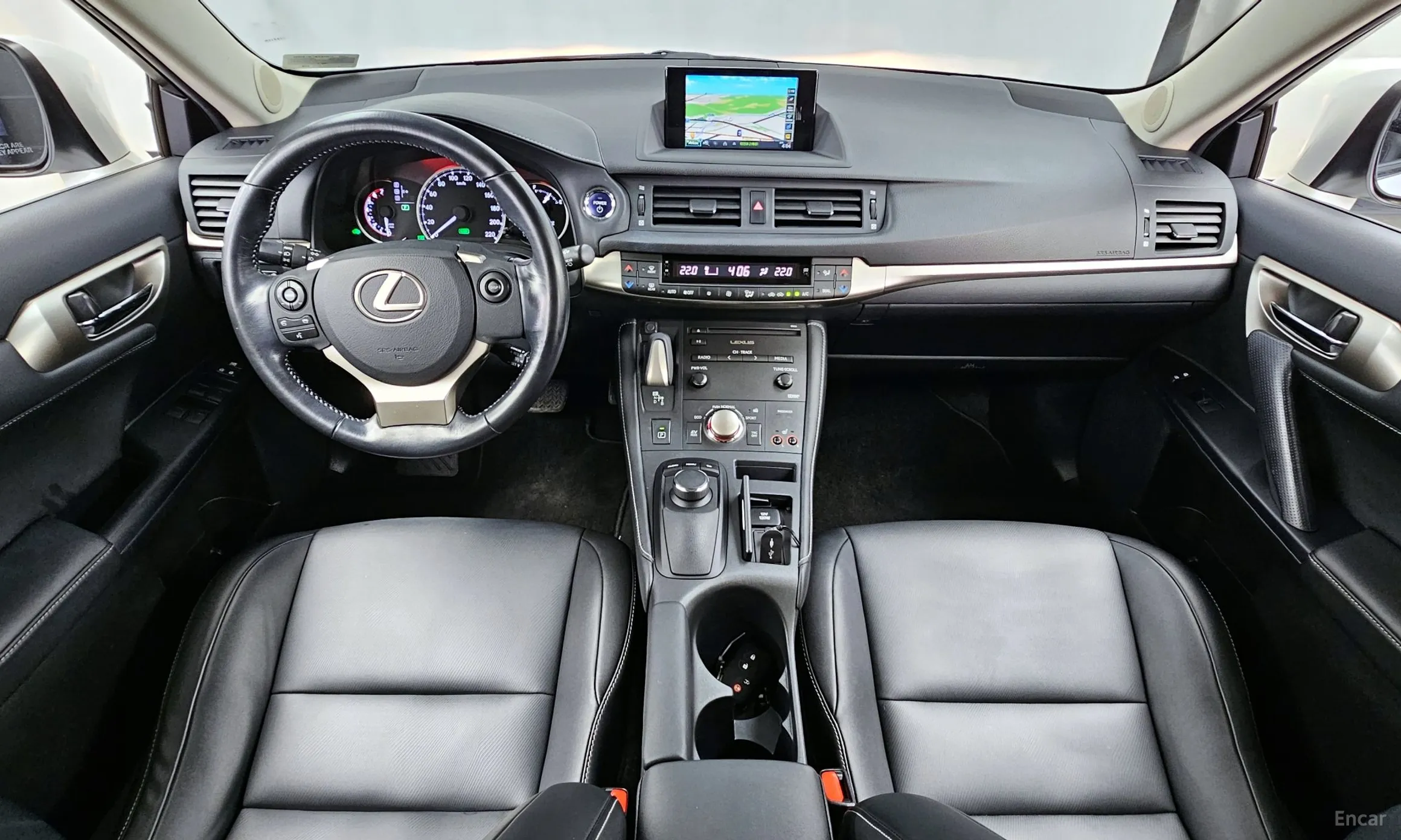 Lexus CT200h превью 7