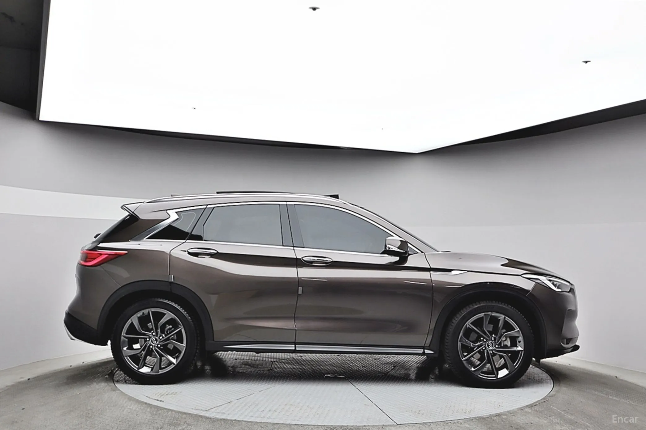 Infiniti QX50 (P71A) превью 4