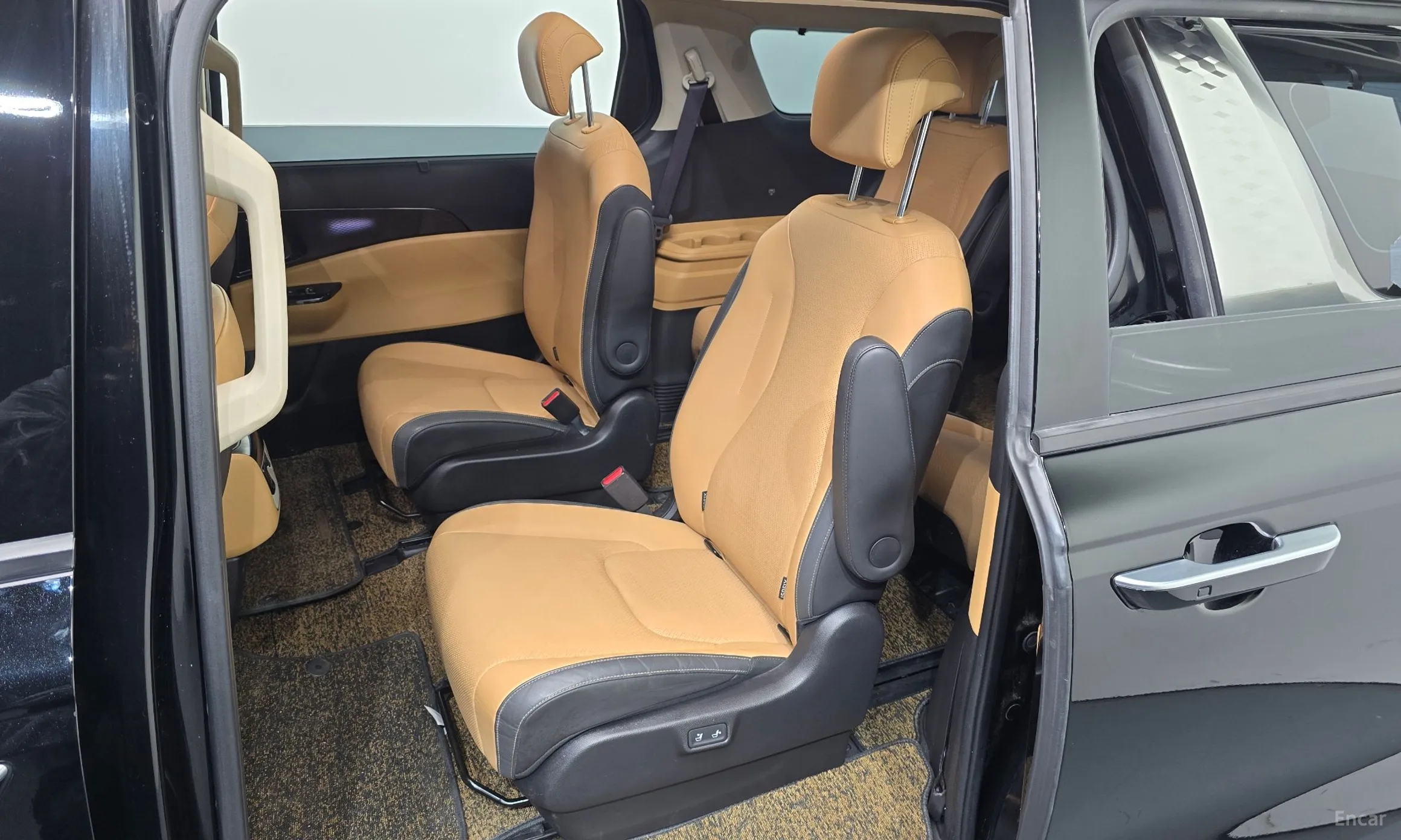 Kia Carnival Gen 4 превью 11