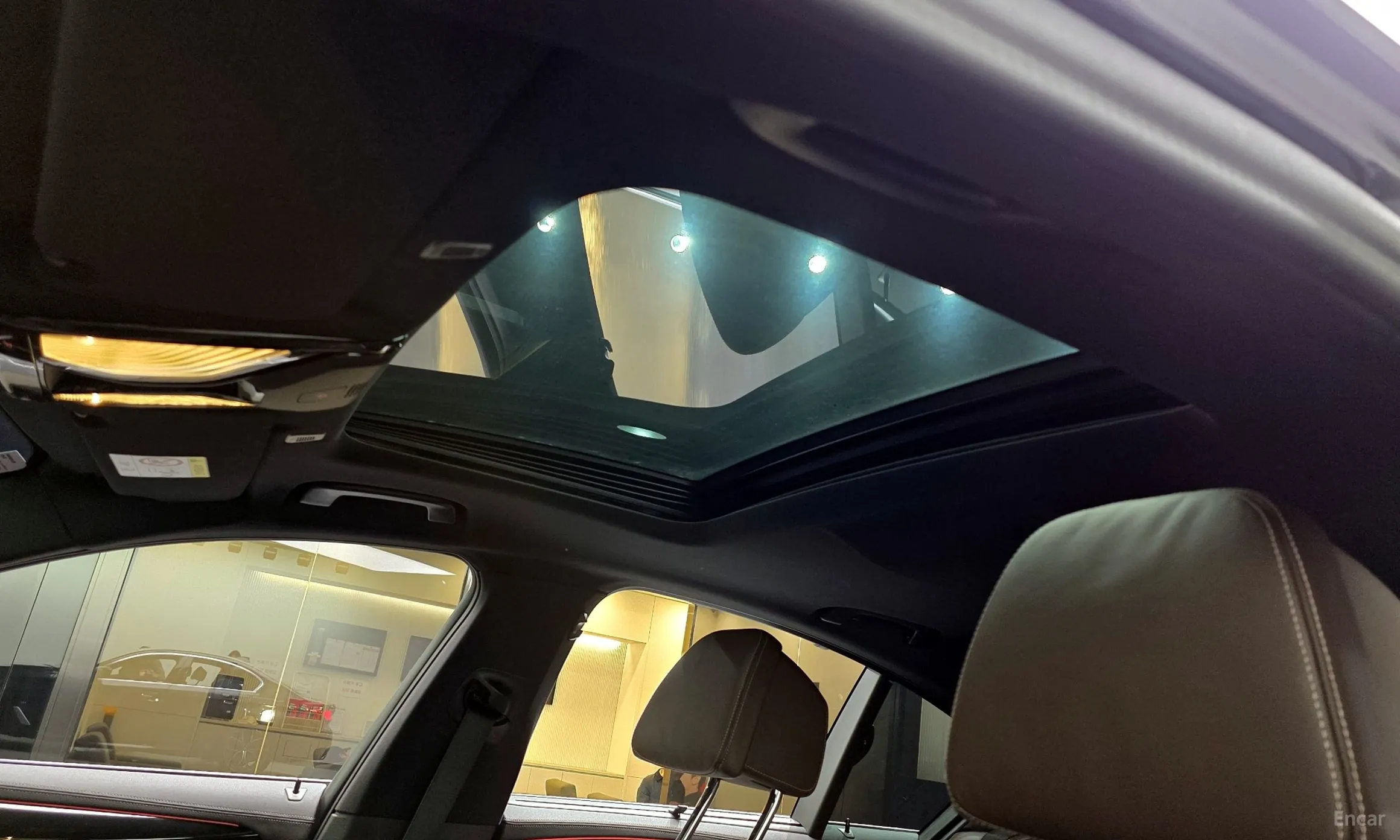 BMW 5 Series (G30) превью 18