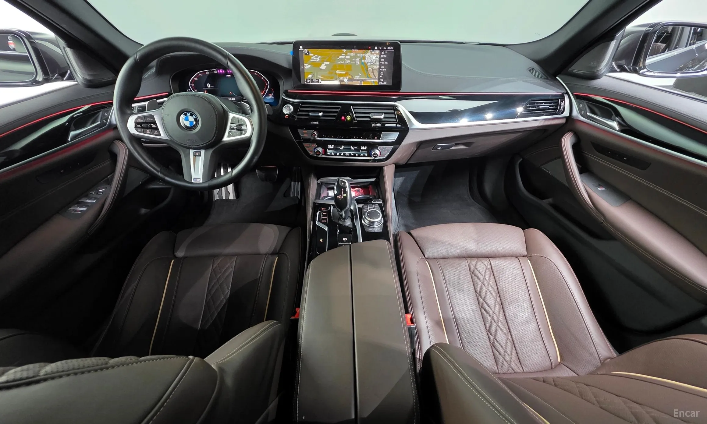 BMW 5 Series (G30) превью 7