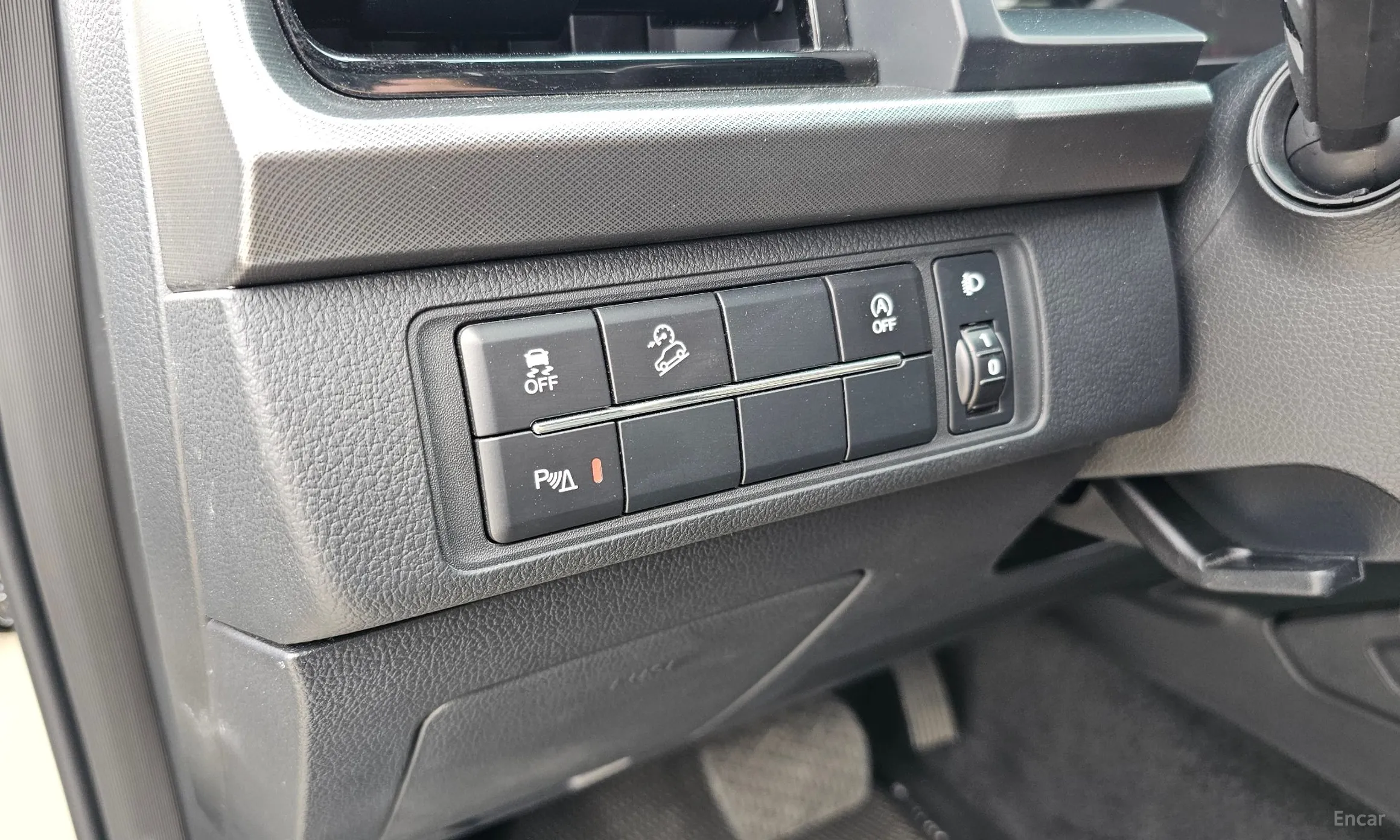 KG Mobility (SsangYong) Rexton Sports превью 13