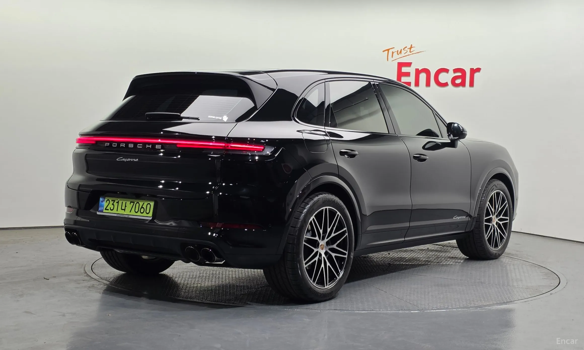 Porsche Cayenne (PO536) превью 2