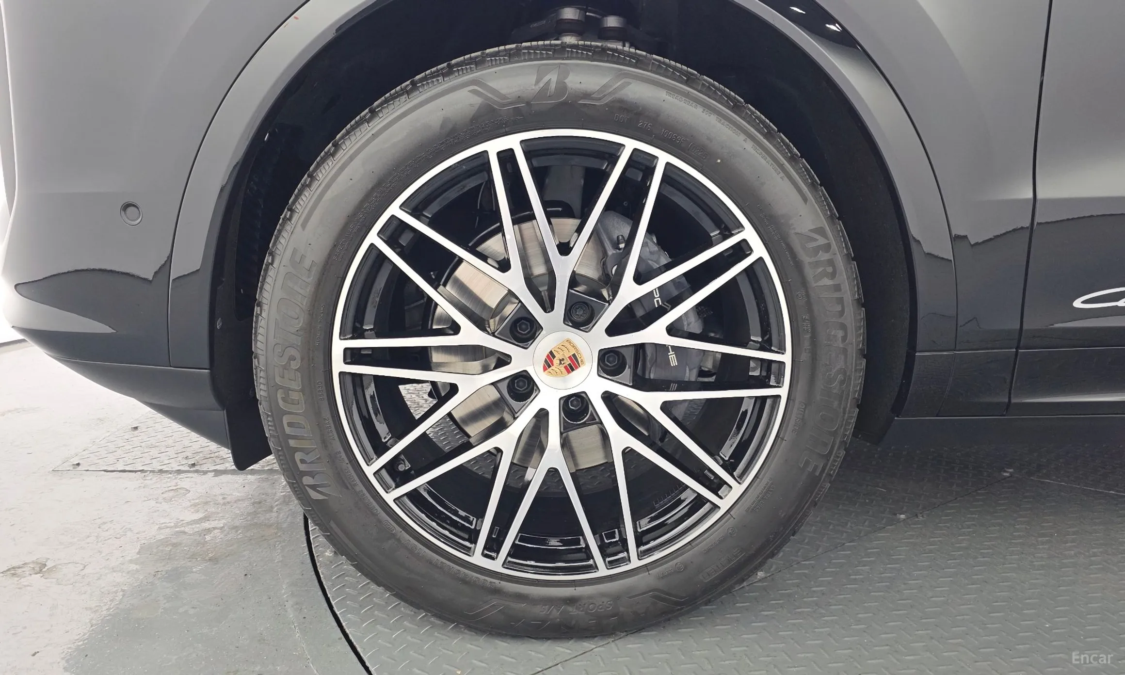 Porsche Cayenne (PO536) превью 5