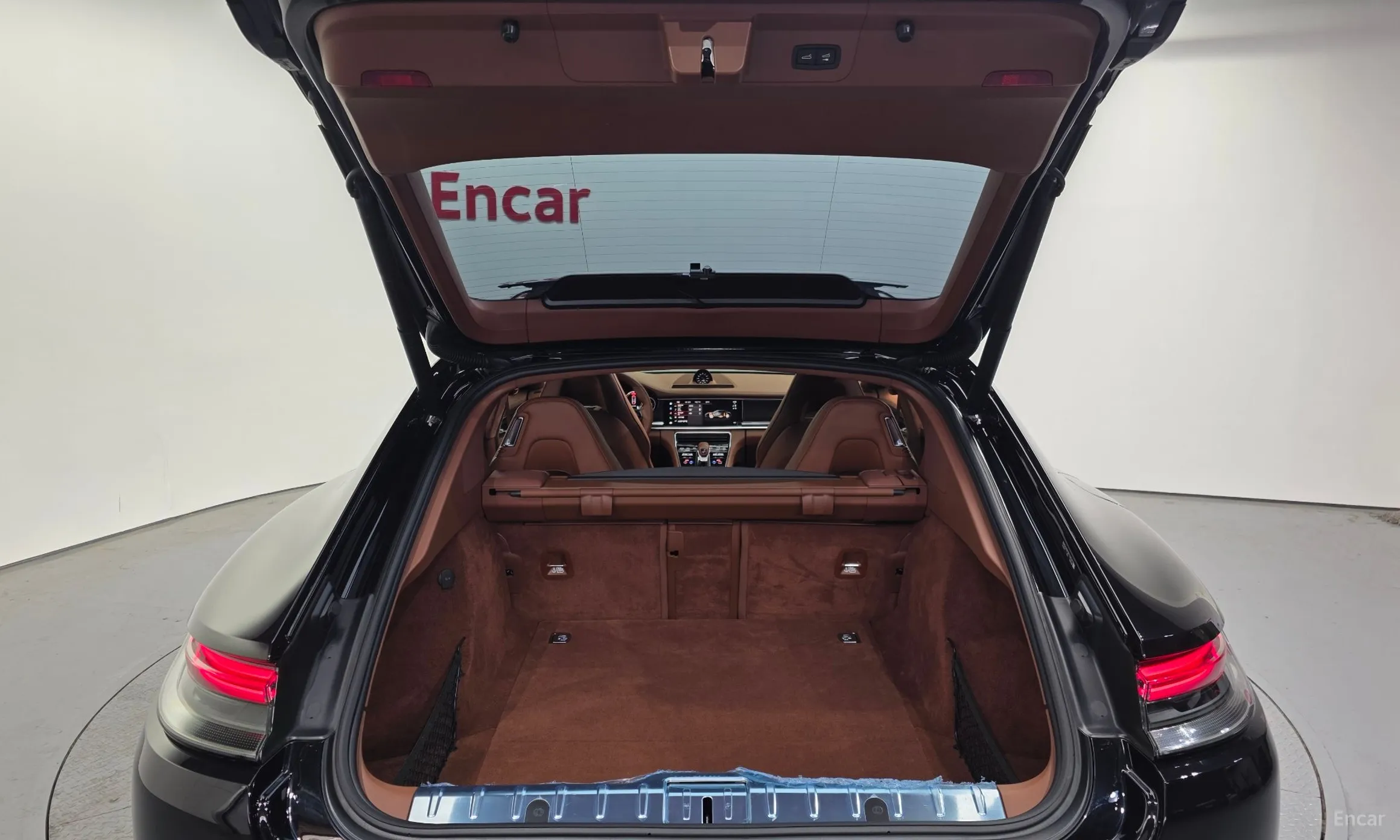 Porsche Panamera (971) превью 19