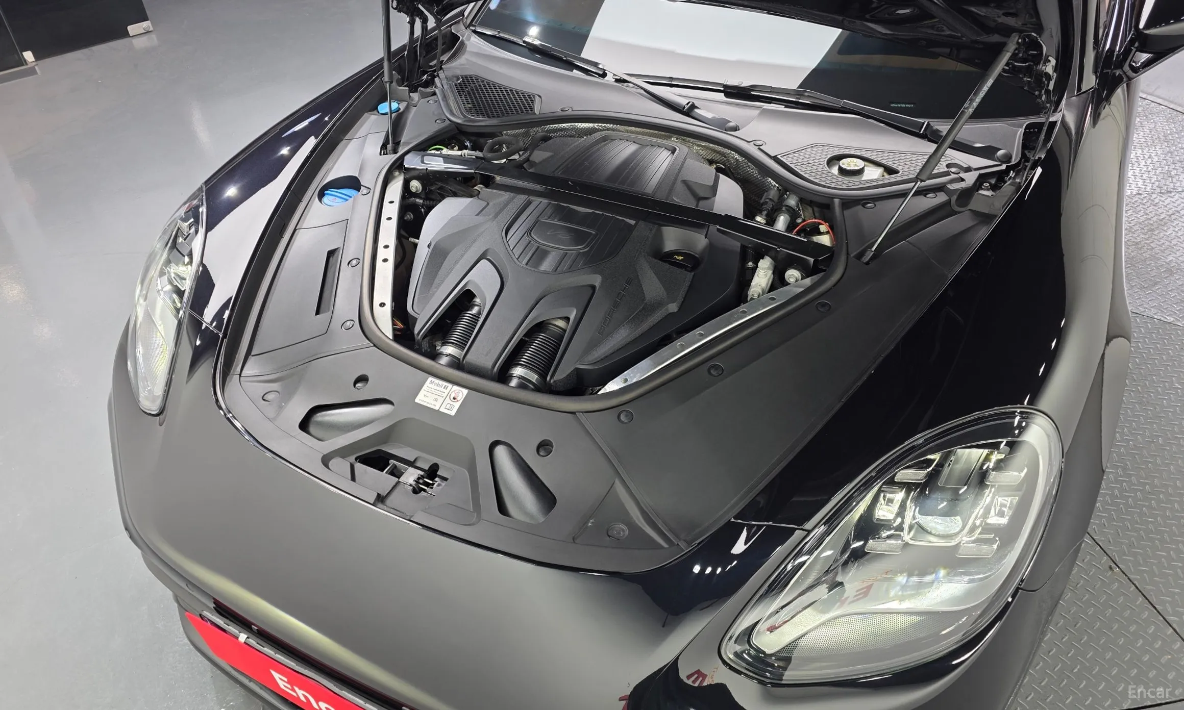Porsche Panamera (971) превью 6